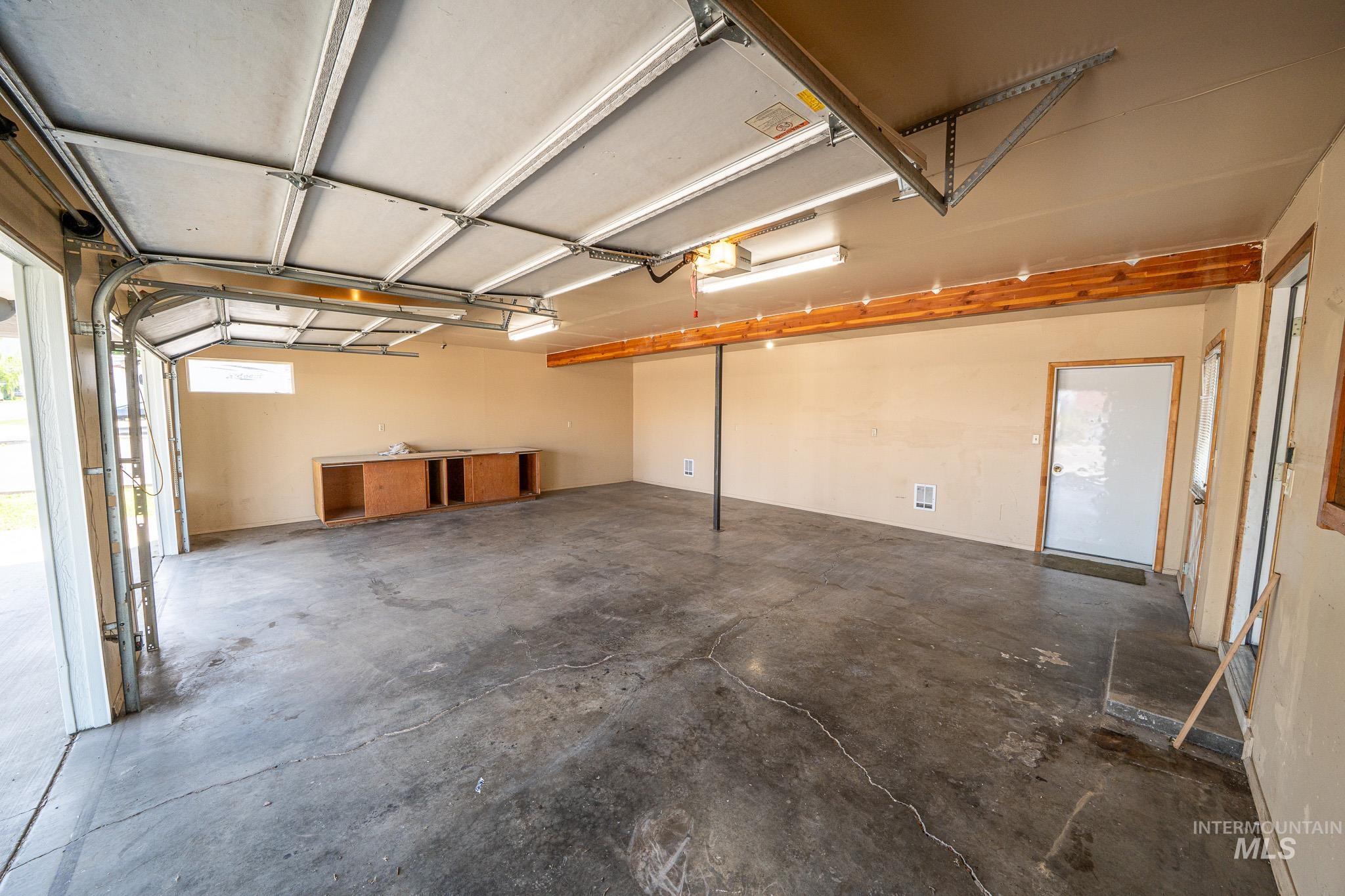 104 S Boulevard Street Property Photo 19