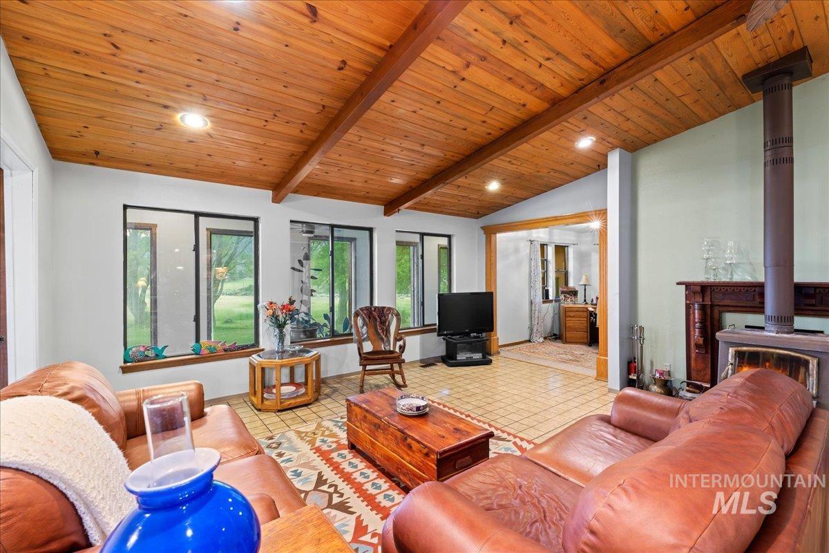 2100 Highway 21 Property Photo 5