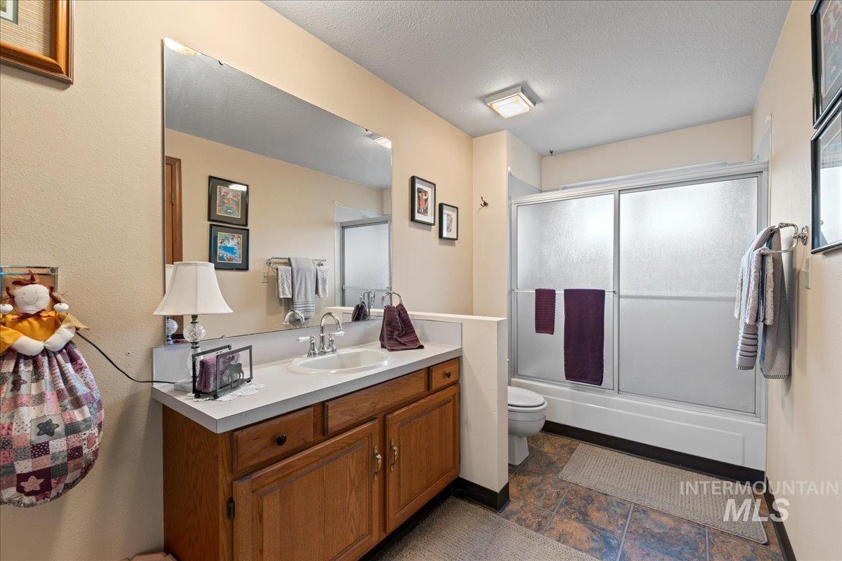 2100 Highway 21 Property Photo 15