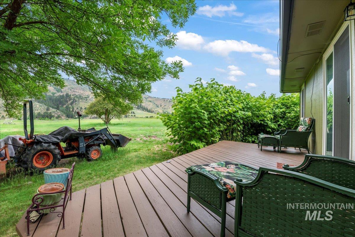 2100 Highway 21 Property Photo 28