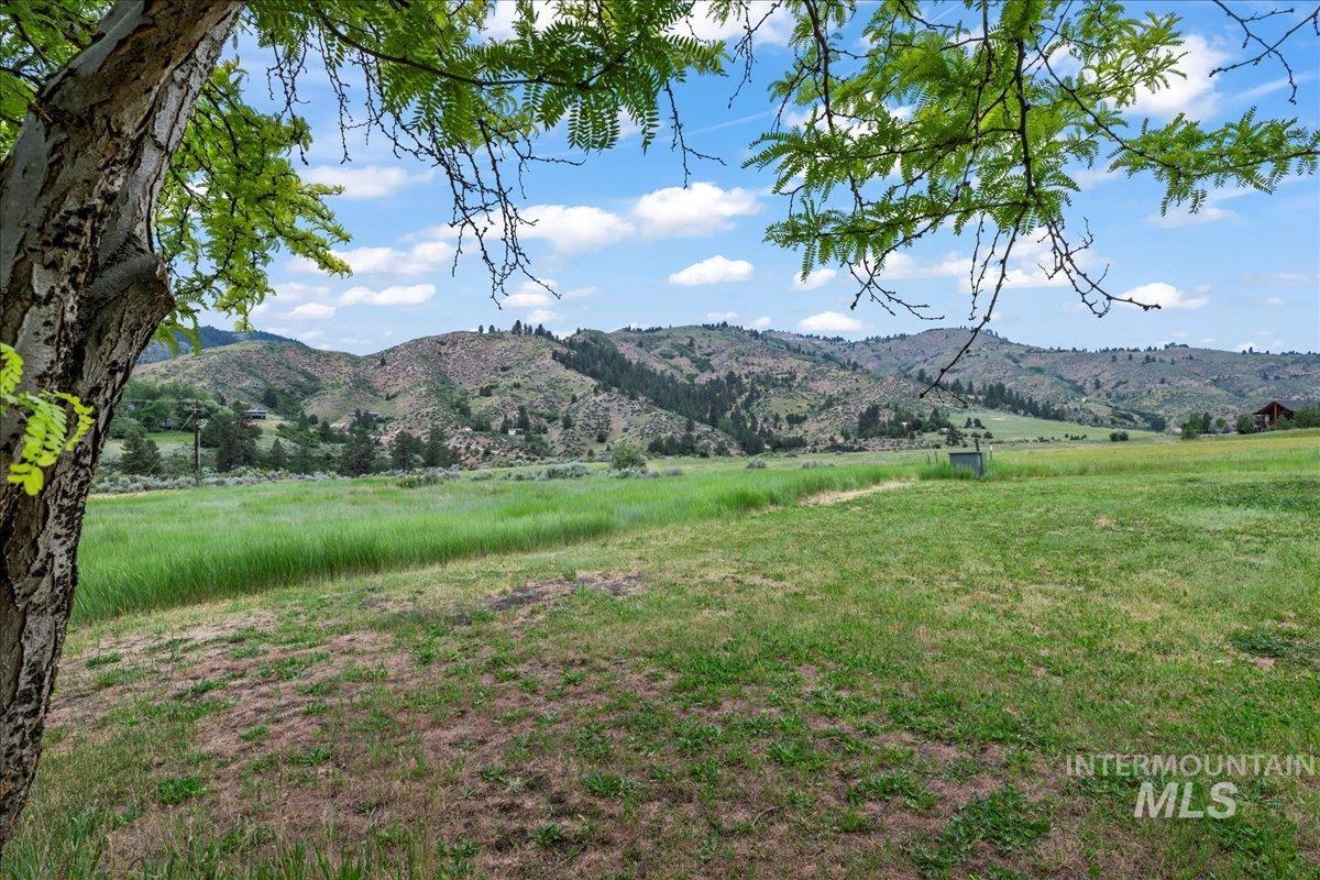 2100 Highway 21 Property Photo 30