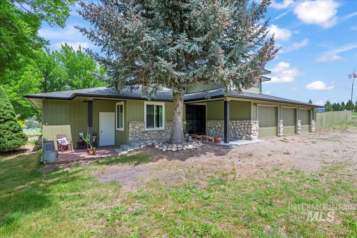 2100 Highway 21 Property Photo 35
