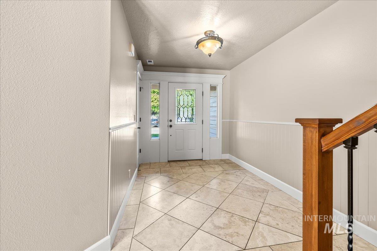 2476 S Amaya Lane Property Photo 3