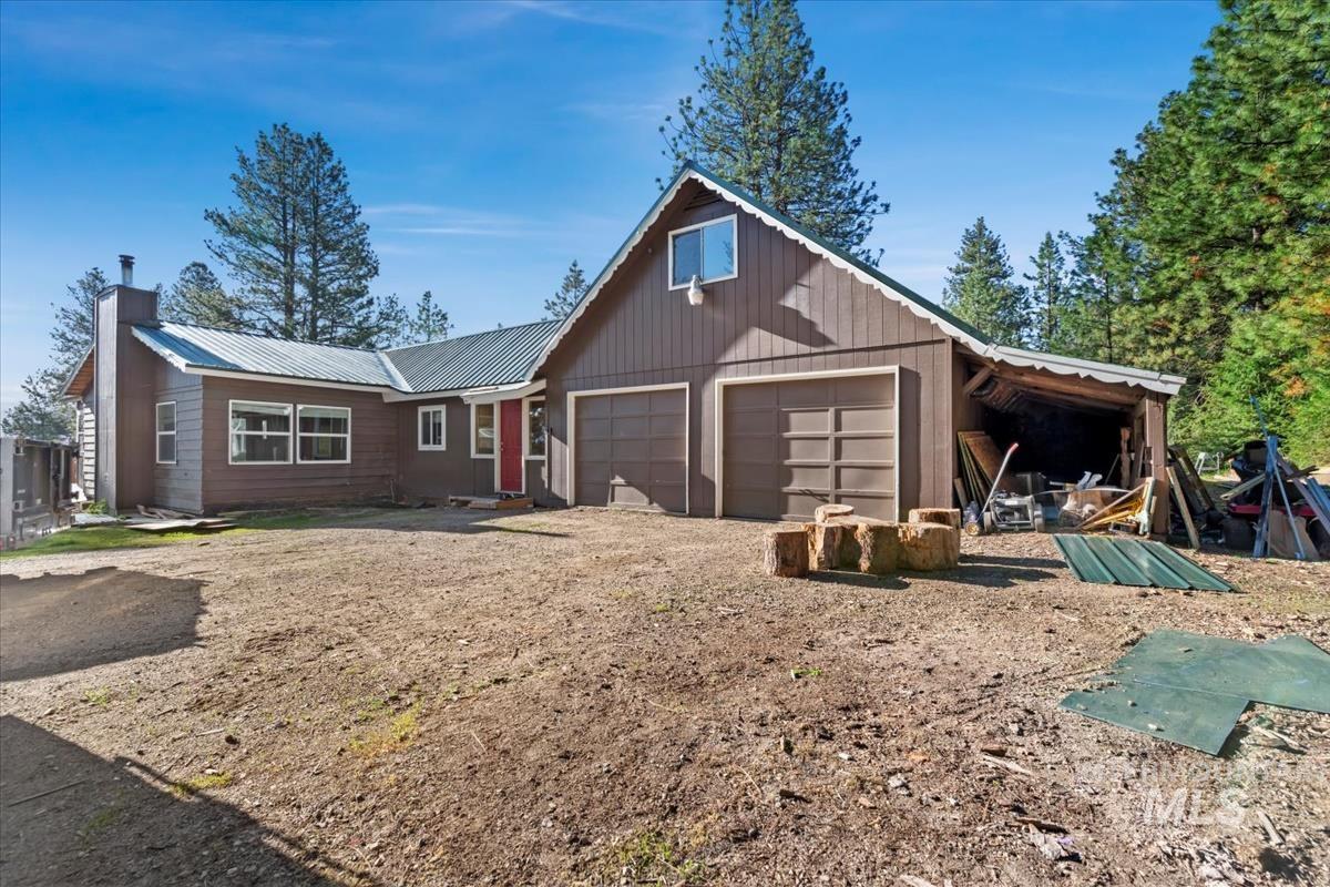 2163 W Mountain Rd Property Photo 3