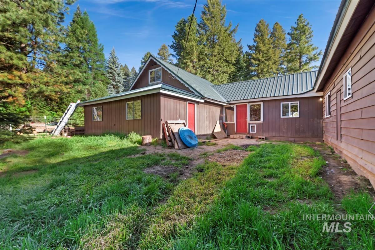 2163 W Mountain Rd Property Photo 4