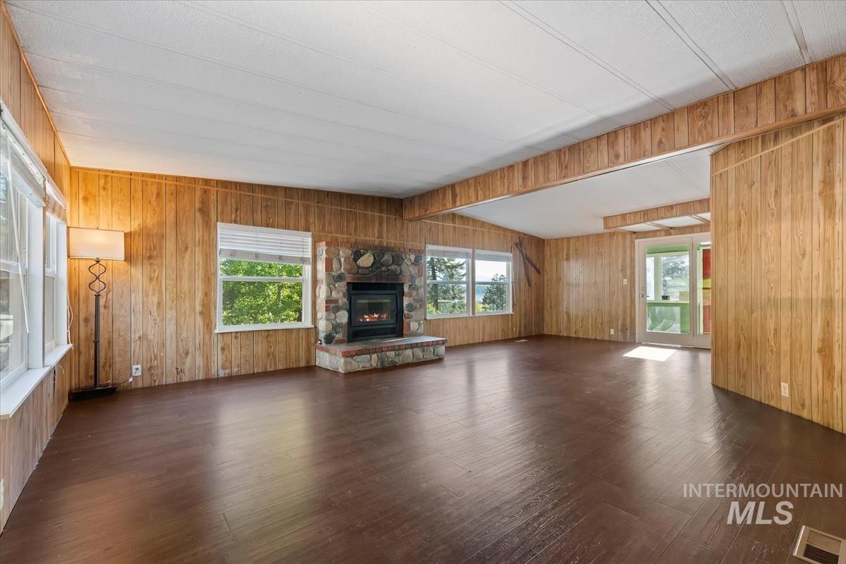 2163 W Mountain Rd Property Photo 39