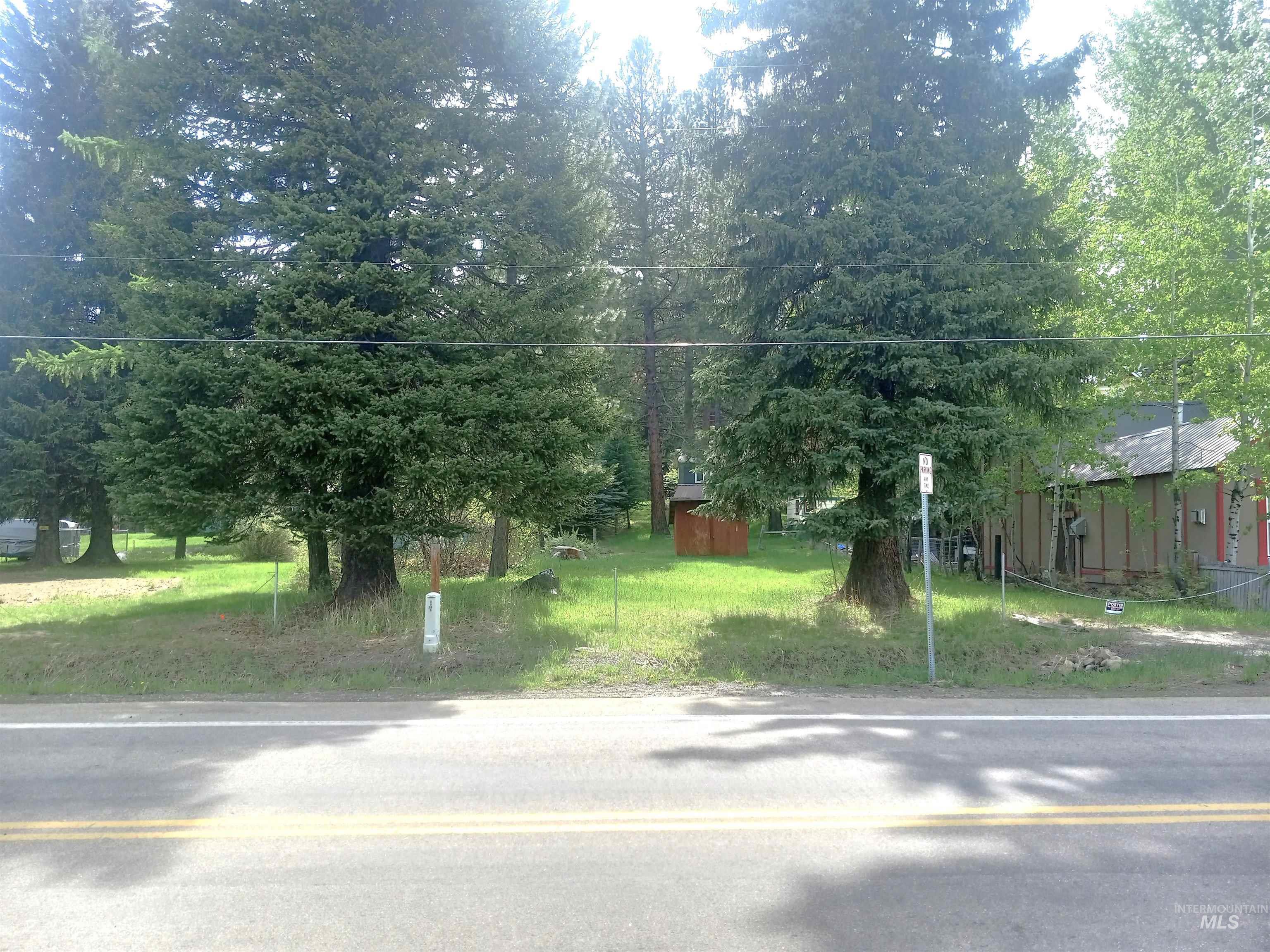 1411 Roosevelt Ave Property Photo 3