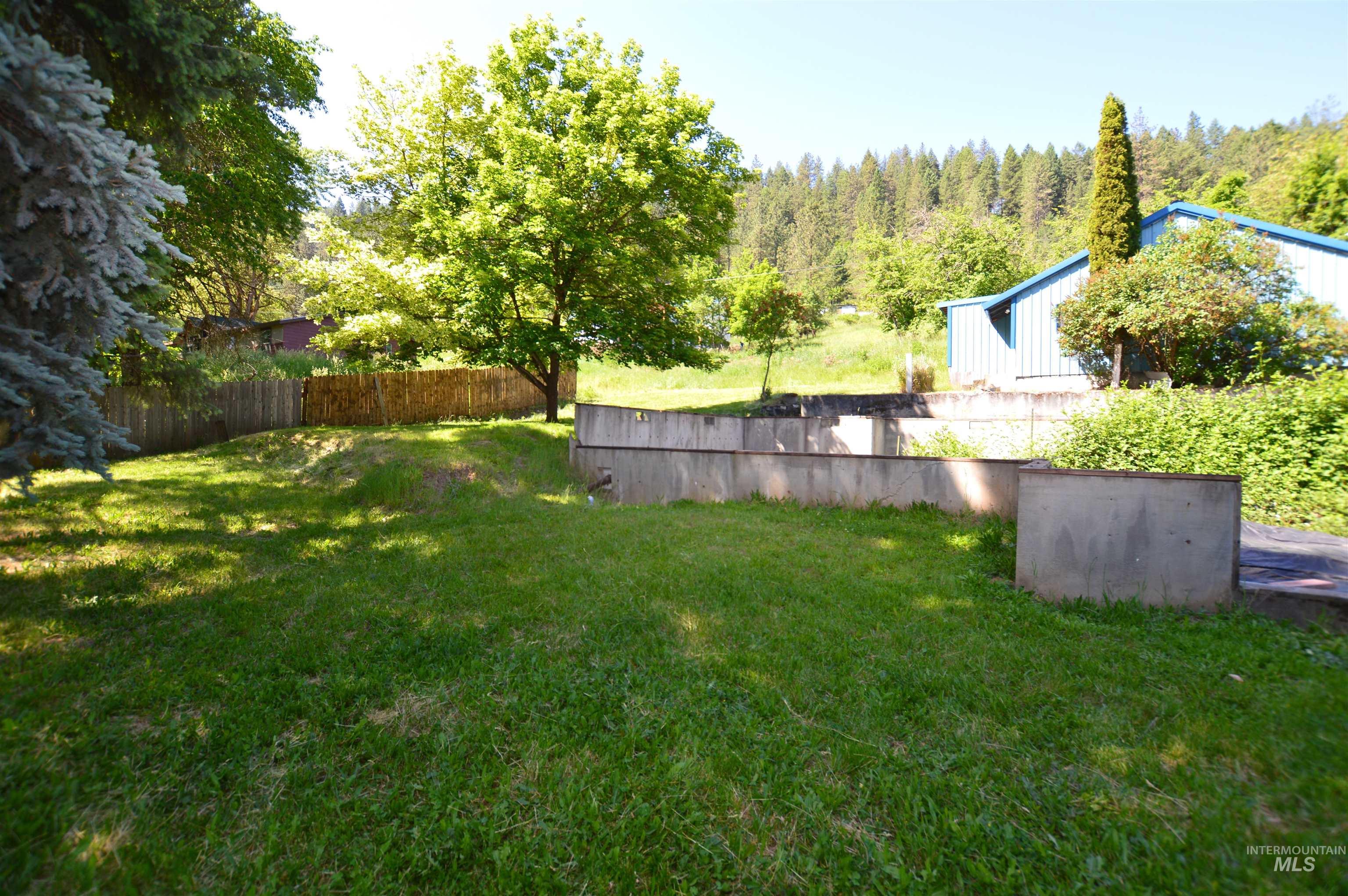415 W Waskey Street Property Photo 3