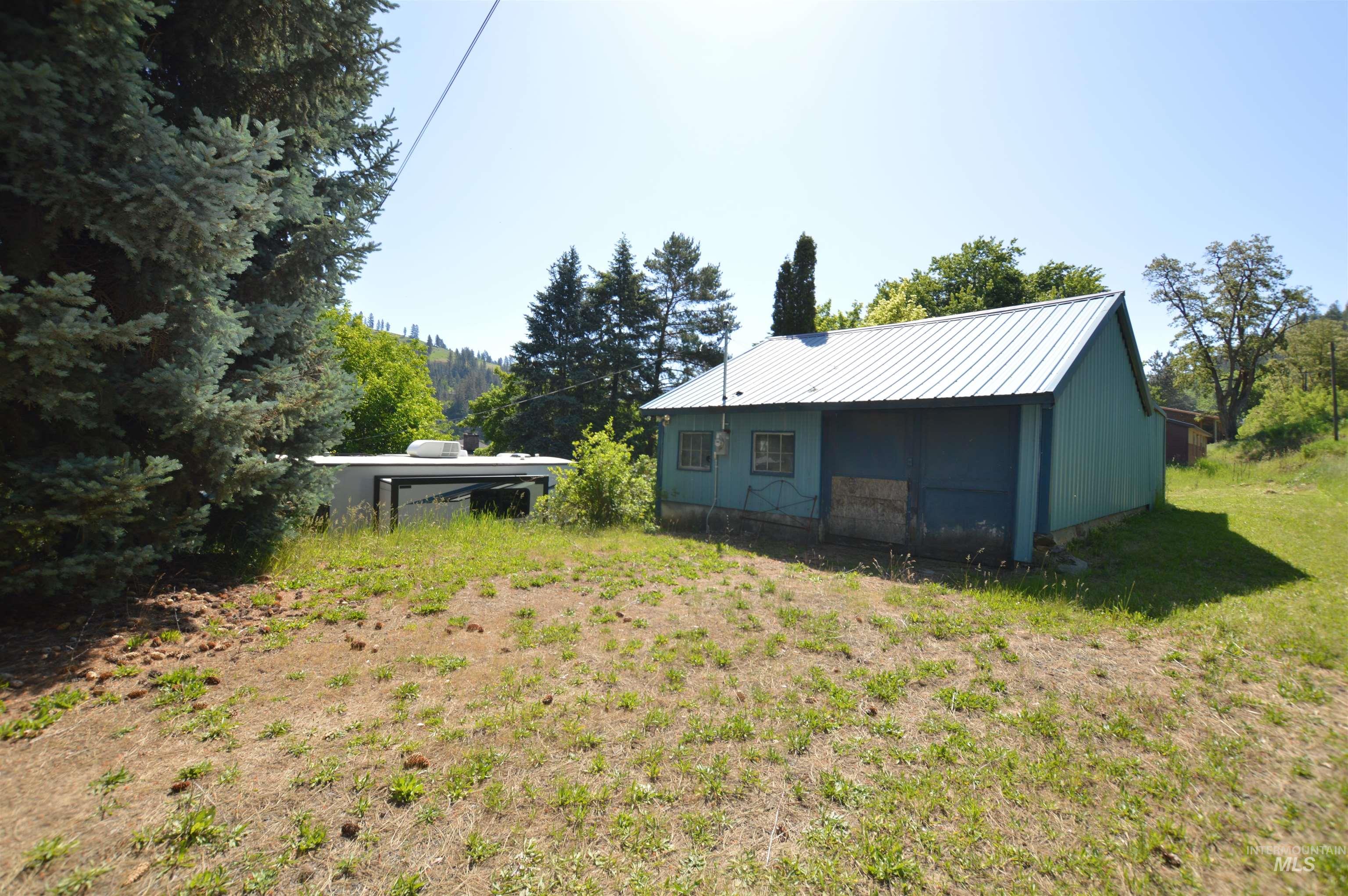 415 W Waskey Street Property Photo 7