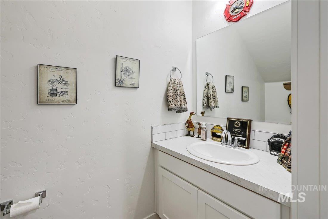 5613 E Bollo St Property Photo 13