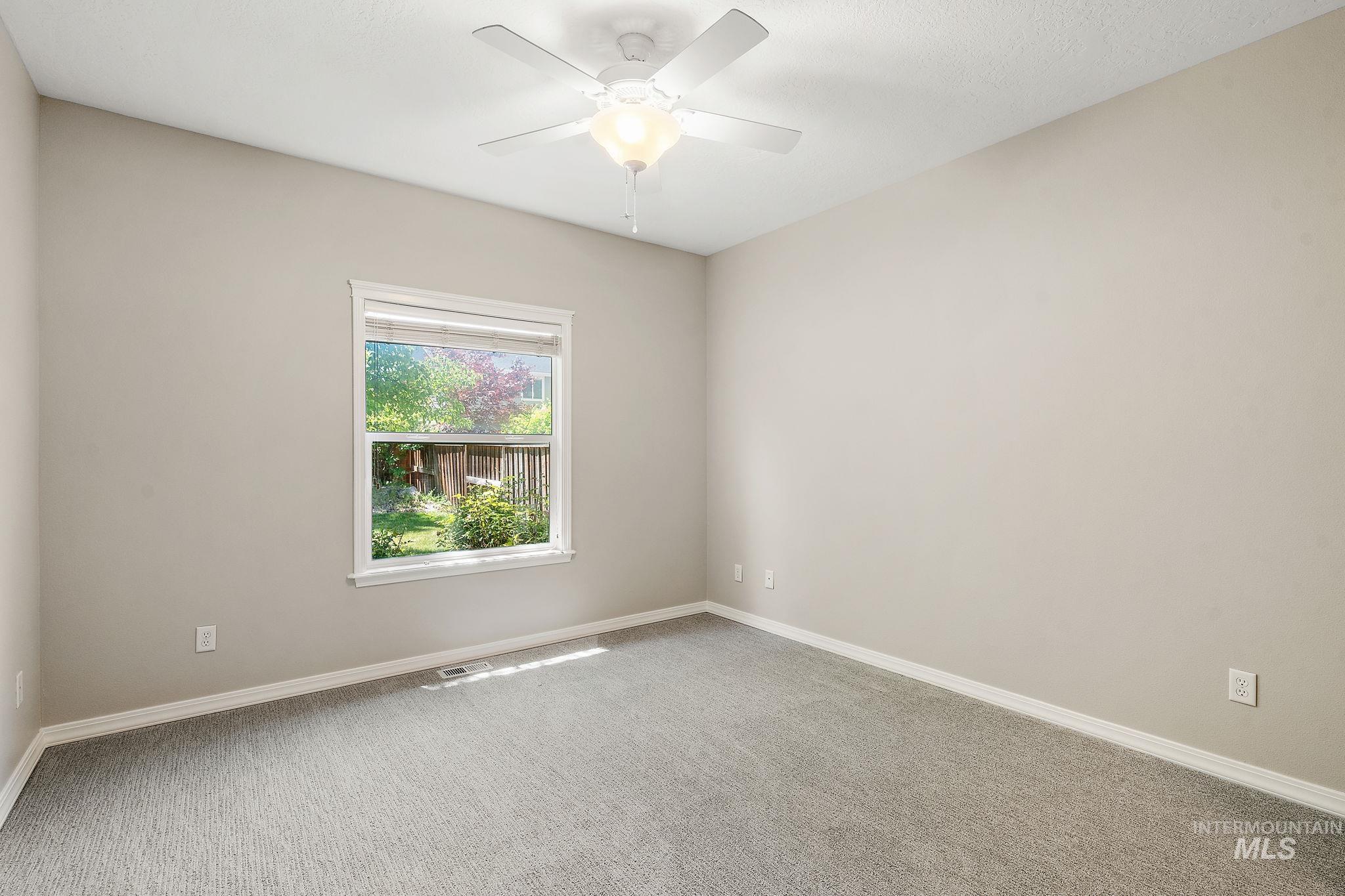 2327 W Boulder Bar Dr Property Photo 14