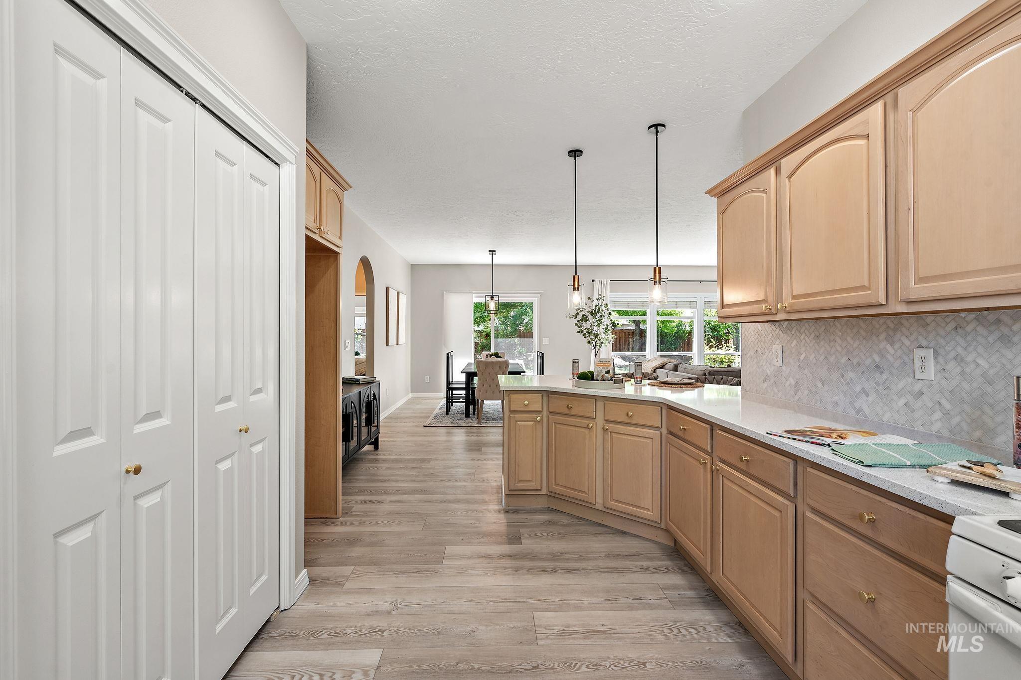 2327 W Boulder Bar Dr Property Photo 28