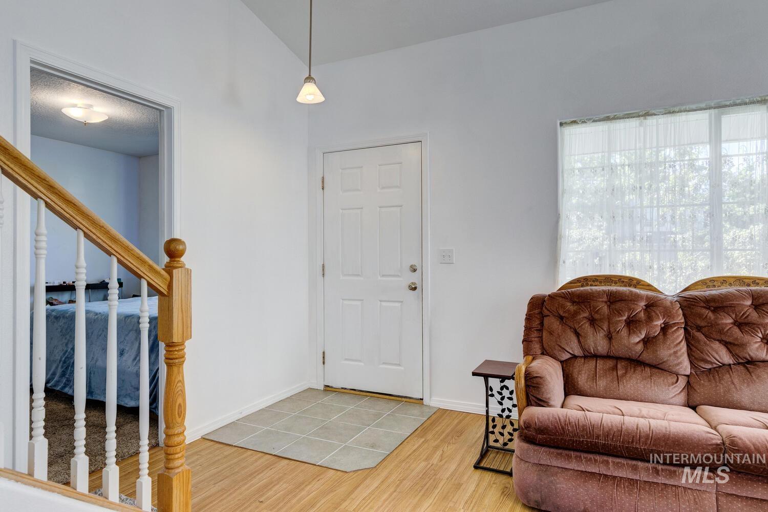 3512 E Sutton Ave Property Photo 3