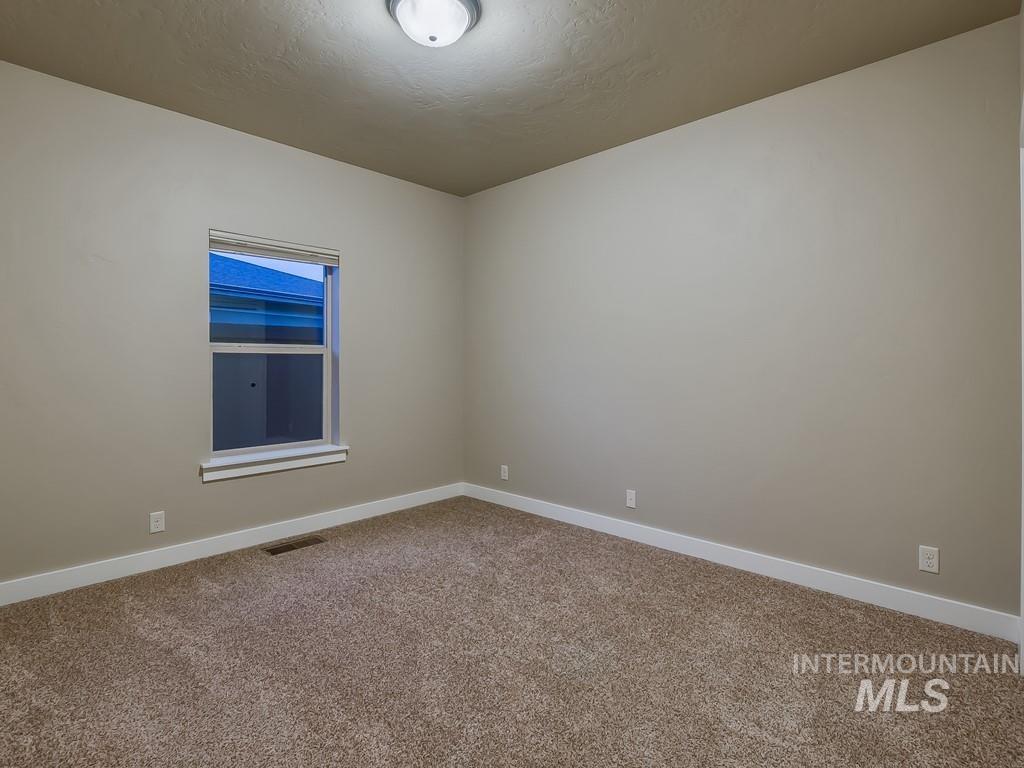 9425 W Whitecrest St Property Photo 26