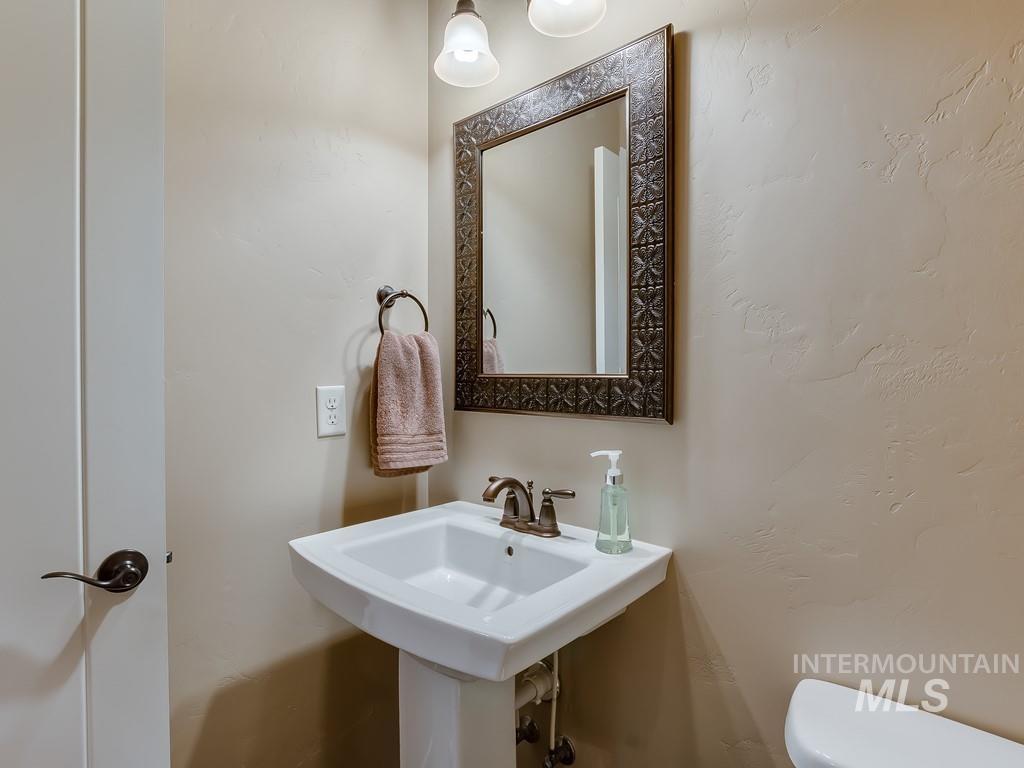 9425 W Whitecrest St Property Photo 31