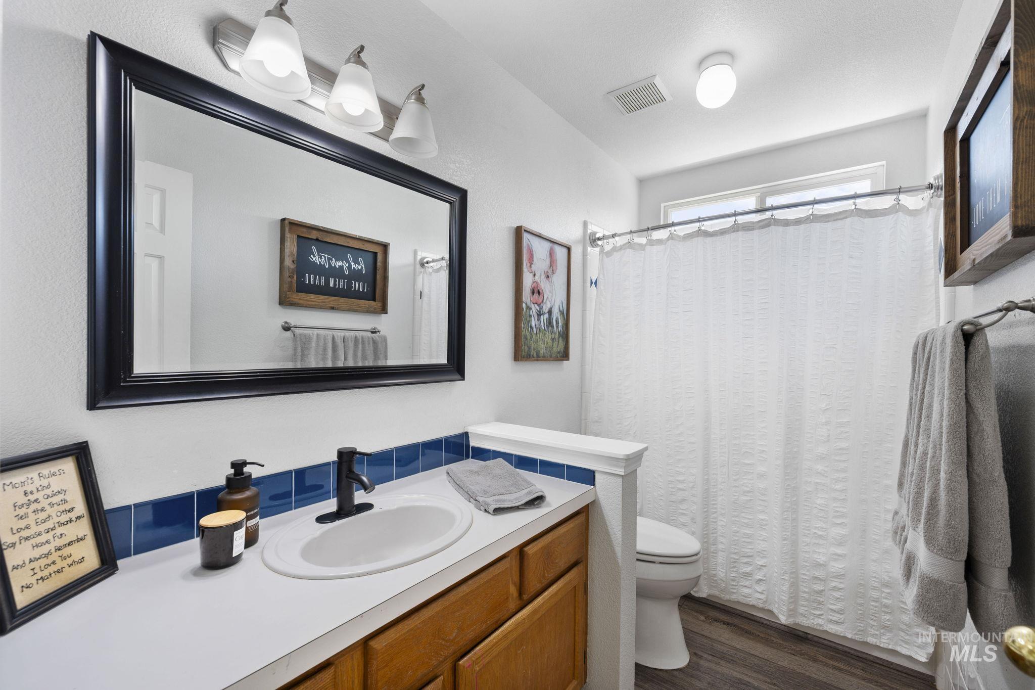 2245 N Sapphire Place Property Photo 31