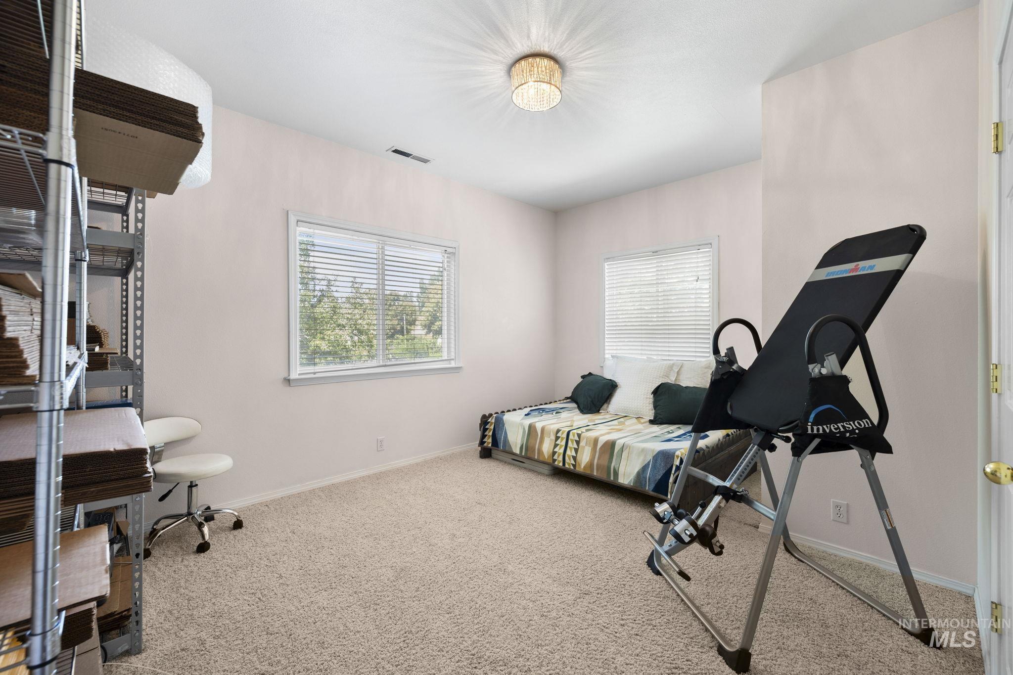 2245 N Sapphire Place Property Photo 34