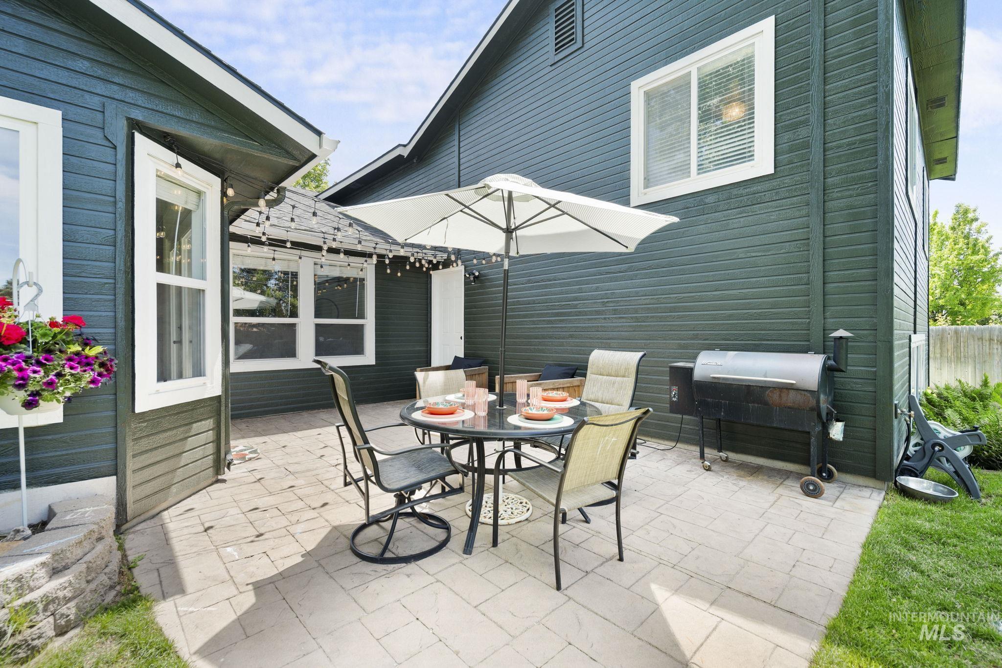 2245 N Sapphire Place Property Photo 43