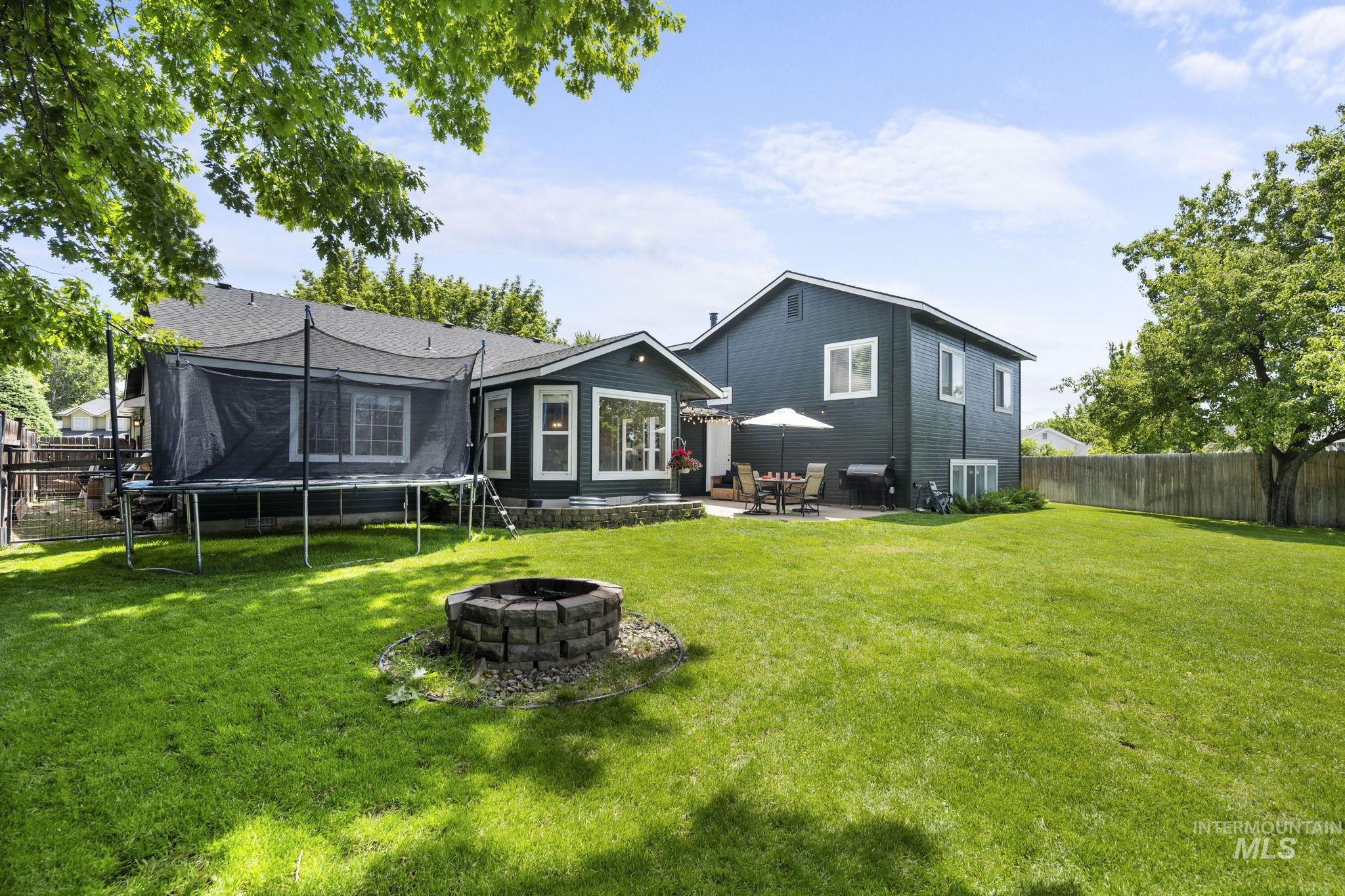 2245 N Sapphire Place Property Photo 47