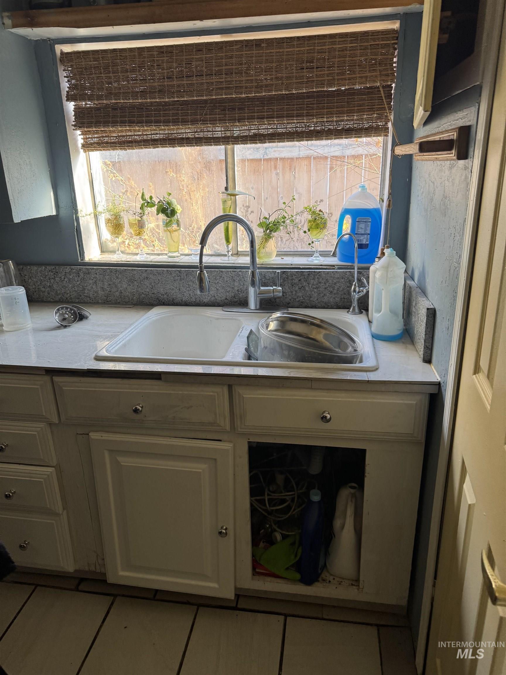 4114 W Garnet Property Photo 23