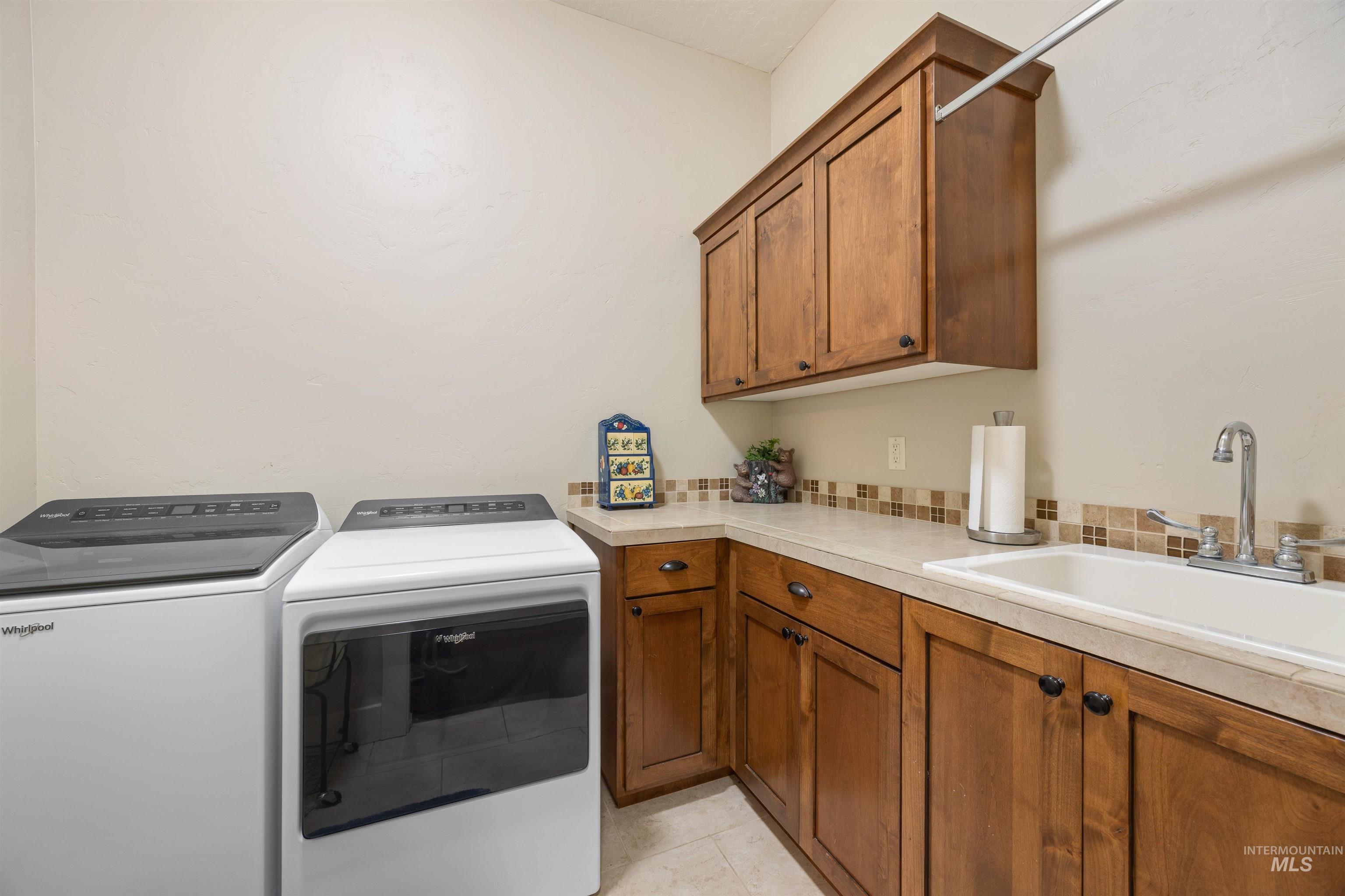 1573 E Commander St Property Photo 35