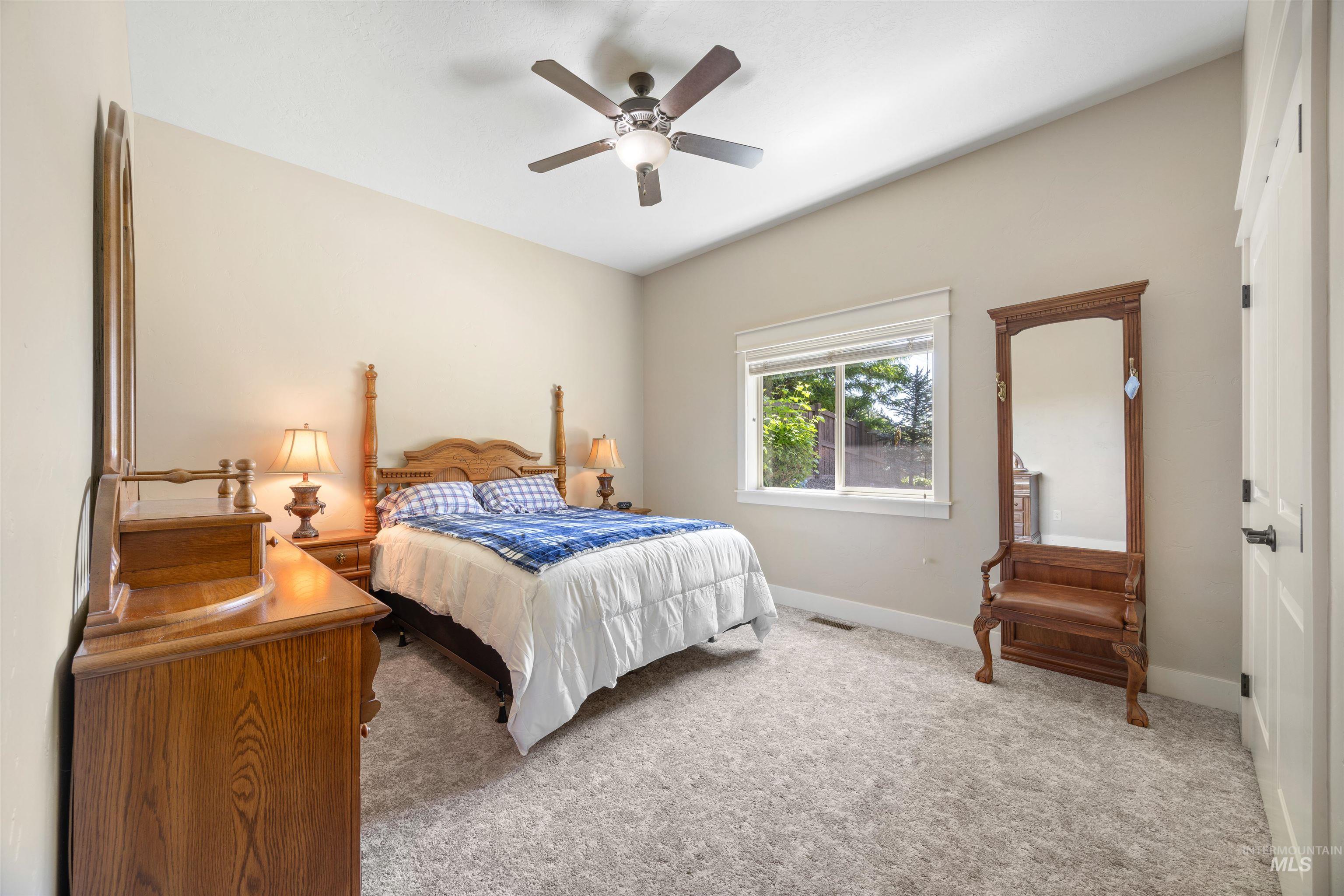 1573 E Commander St Property Photo 43