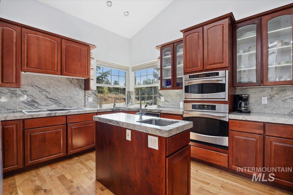 102 Winged Foot Rd Property Photo 14