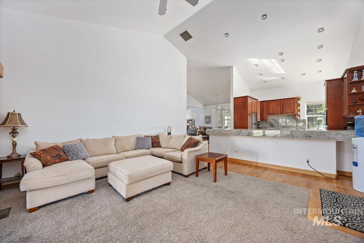 102 Winged Foot Rd Property Photo 20