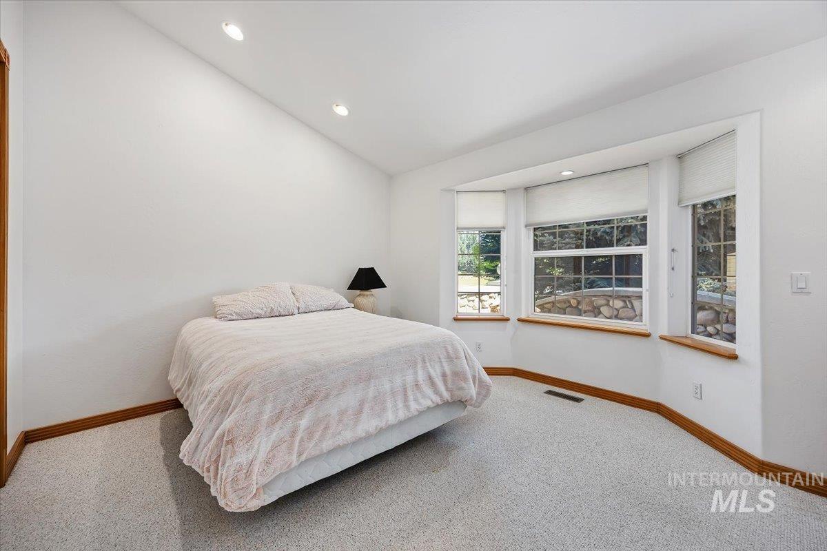 102 Winged Foot Rd Property Photo 34
