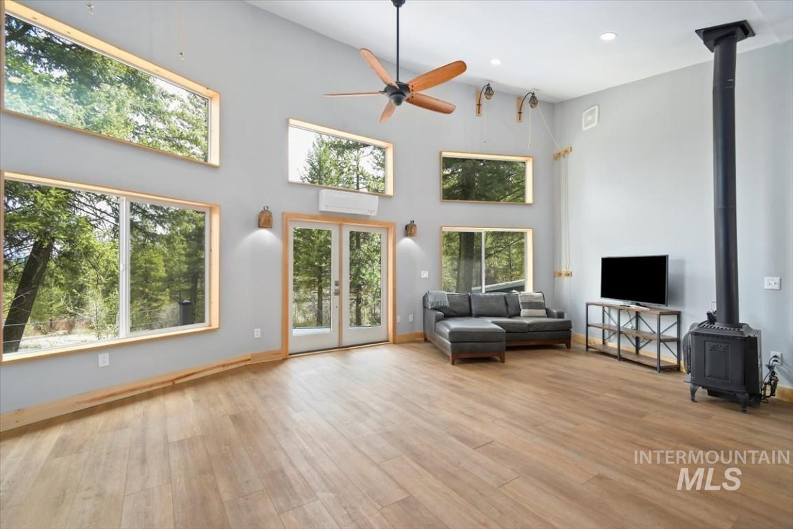 600 Clear Creek Rd Property Photo 10