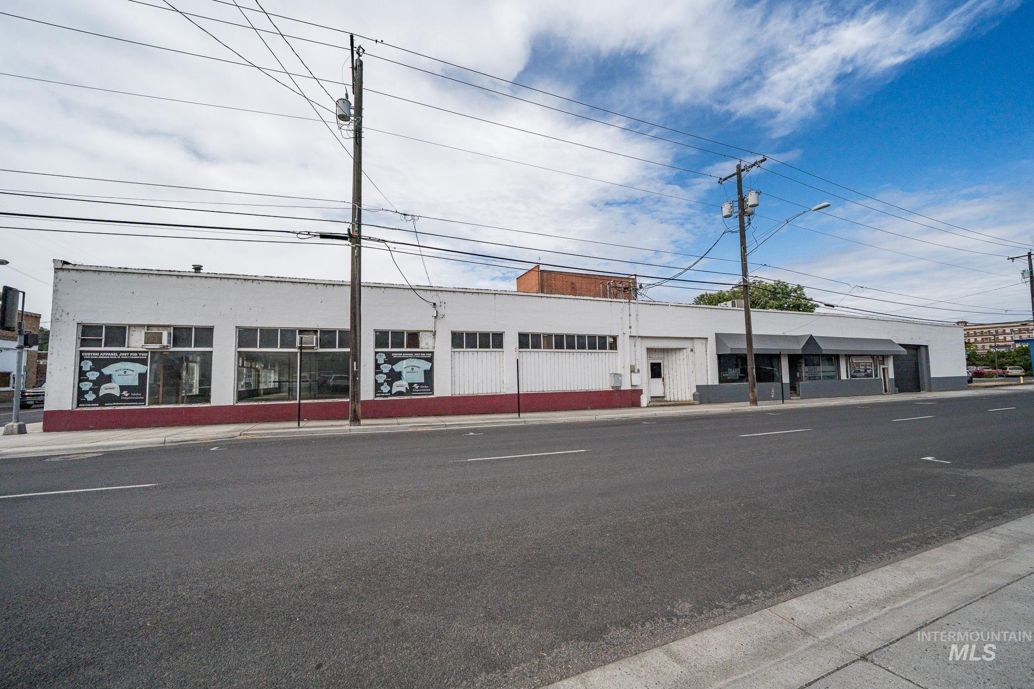 844 D Street Property Photo 2