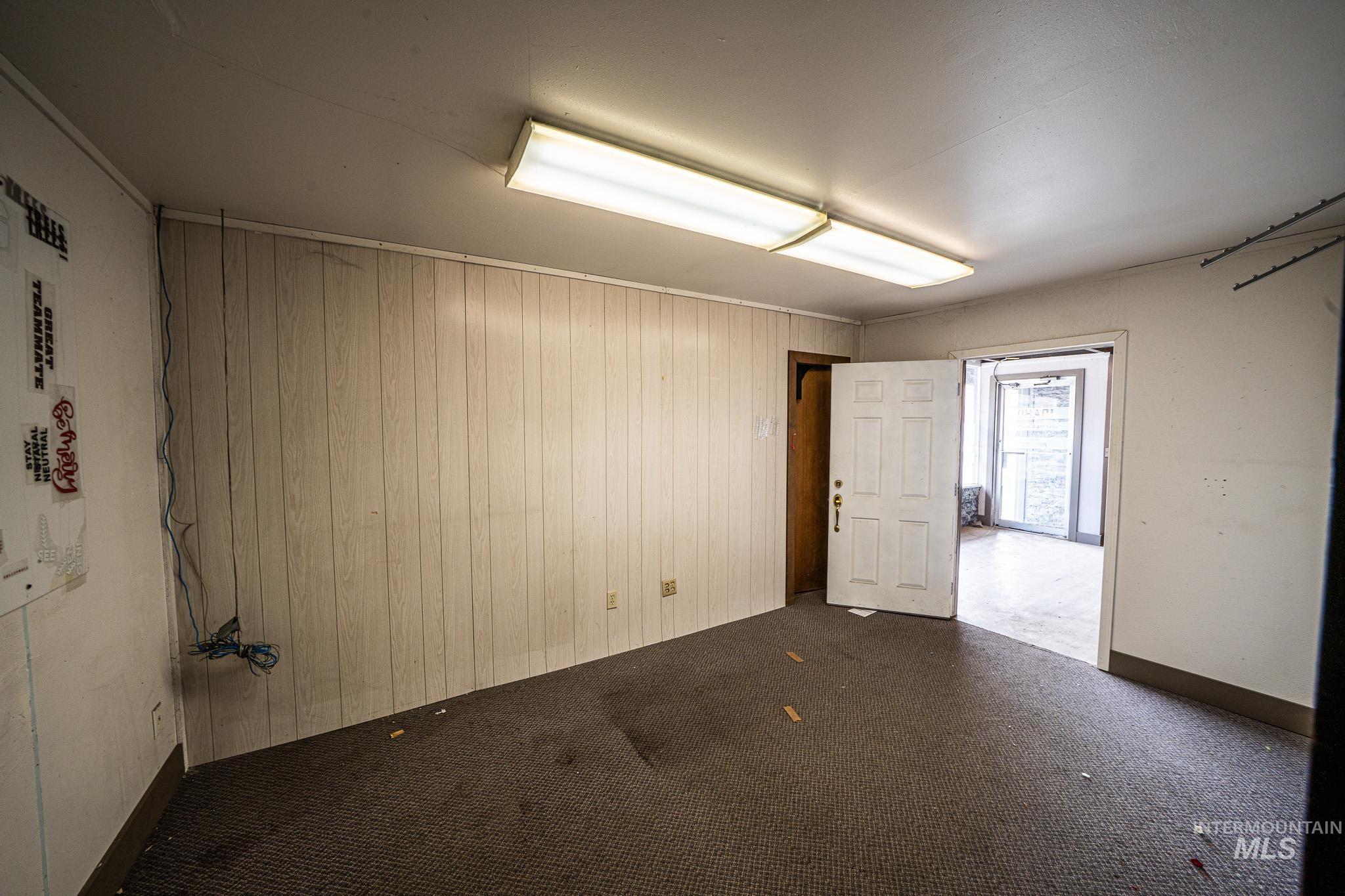 844 D Street Property Photo 10