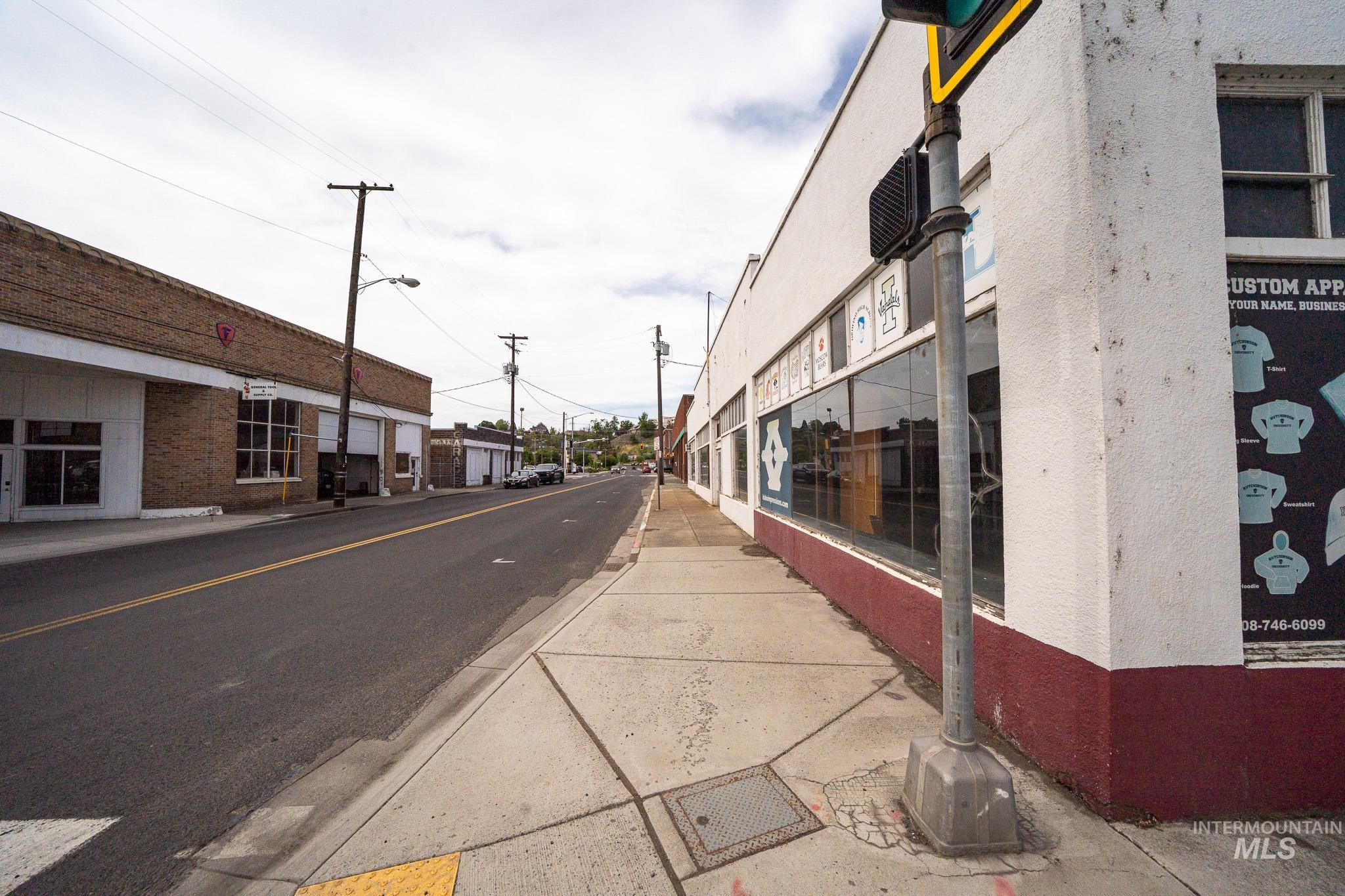844 D Street Property Photo 13