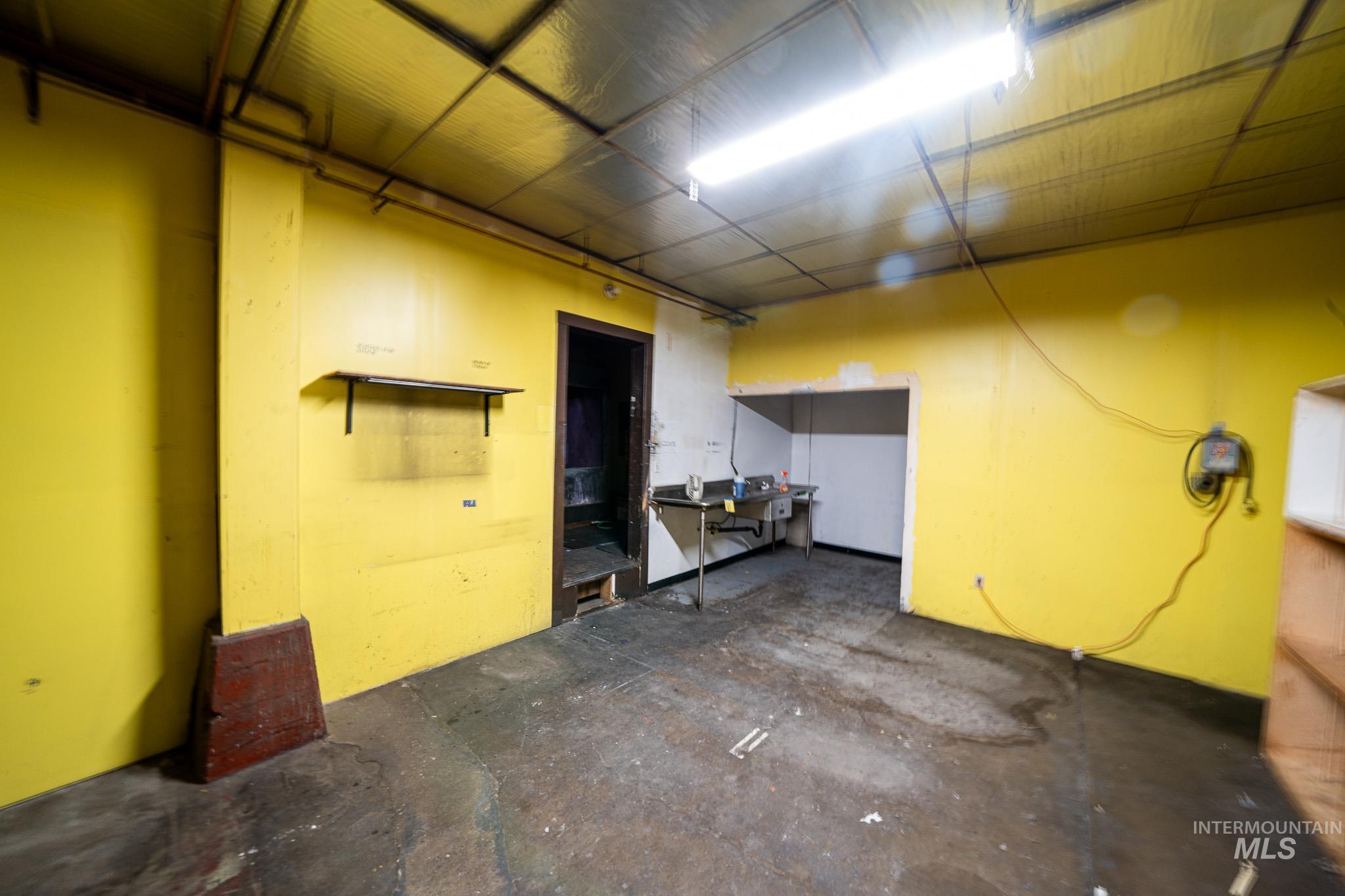 844 D Street Property Photo 22