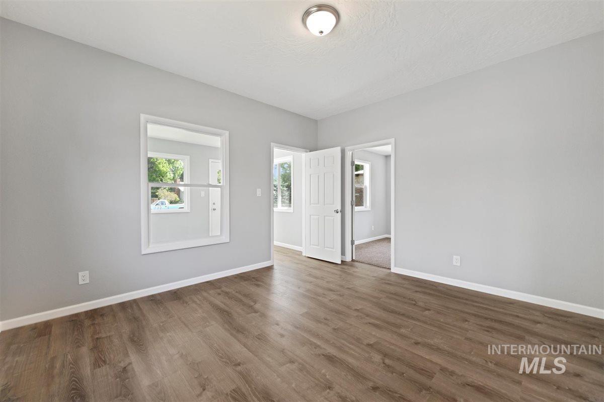 618 E Chicago Street Property Photo 8