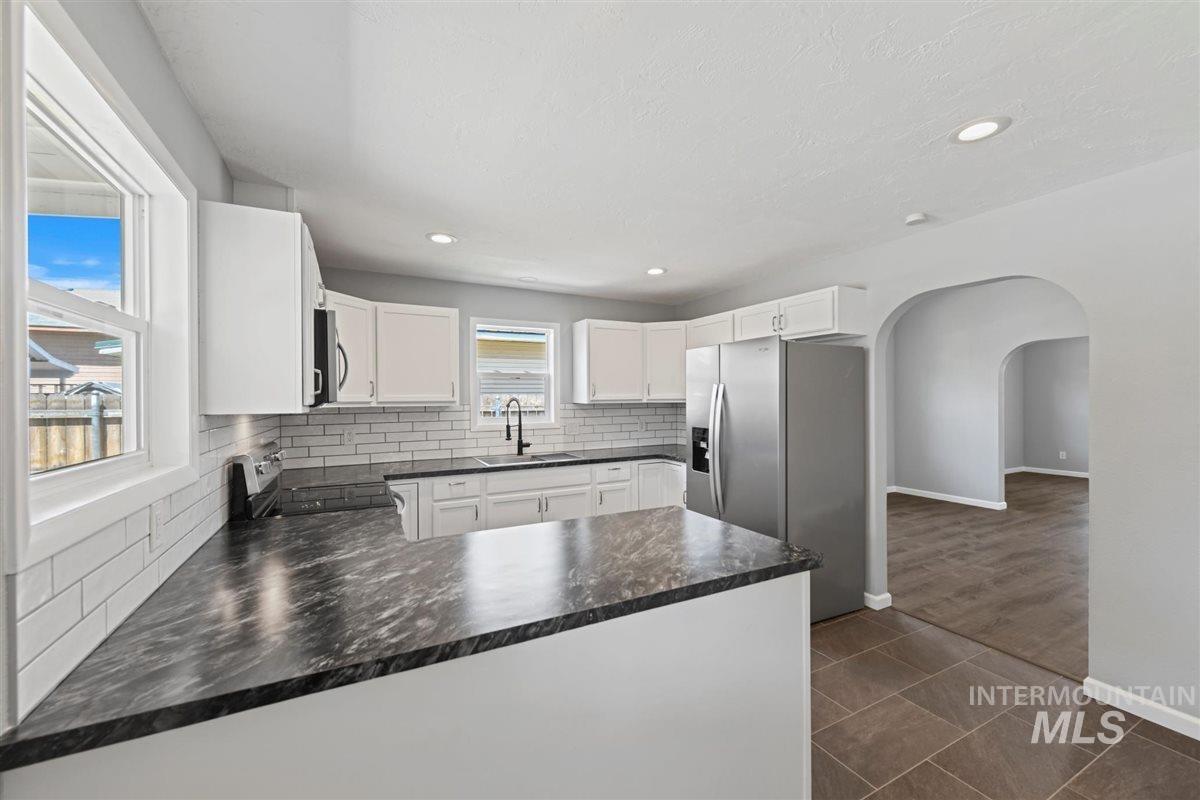 618 E Chicago Street Property Photo 12