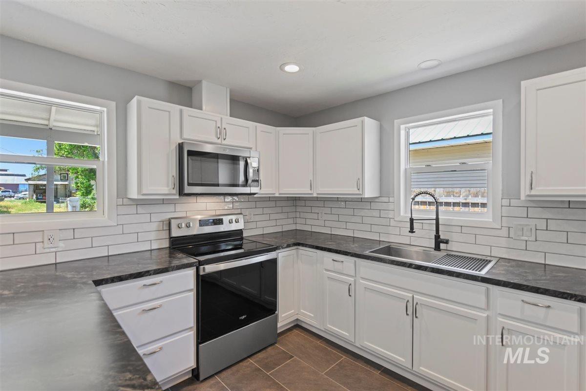618 E Chicago Street Property Photo 14