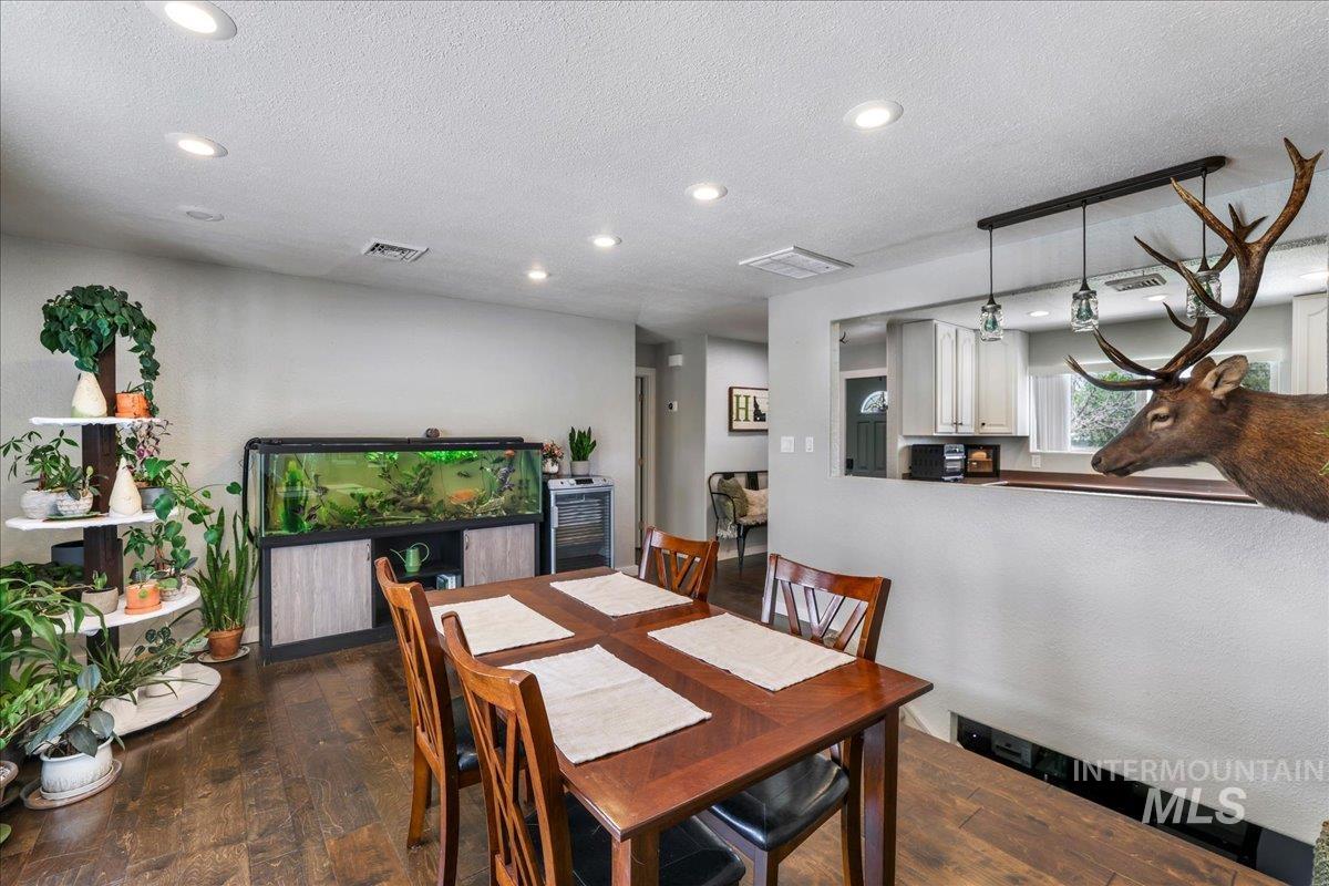 1011 Filer Ave W Property Photo 12