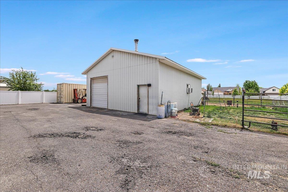 1011 Filer Ave W Property Photo 34
