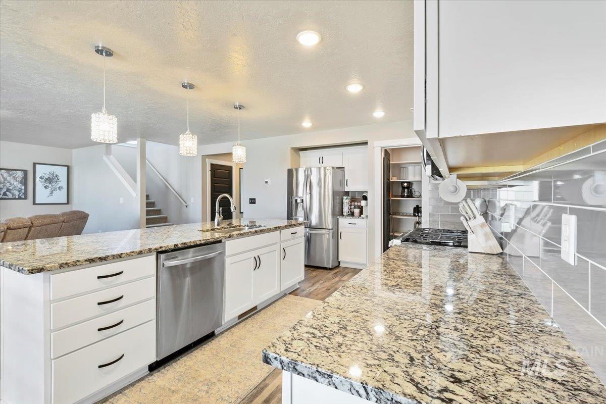 16719 Hopper Ave. Property Photo 6