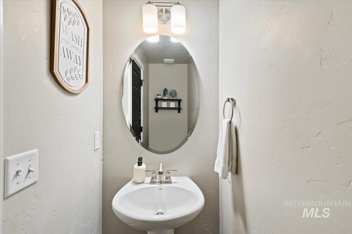 16719 Hopper Ave. Property Photo 21