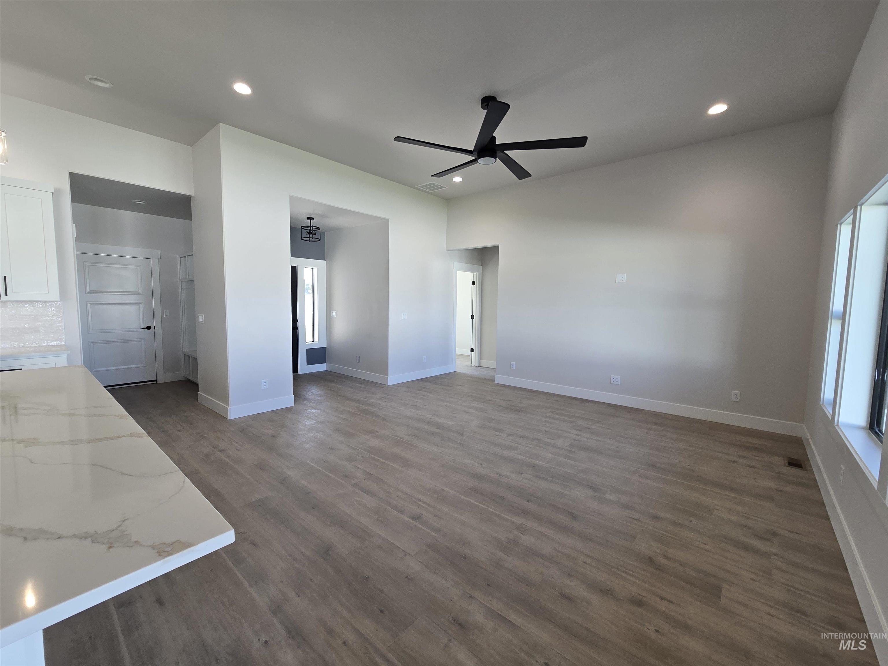 531 Full Moon Way Property Photo 8