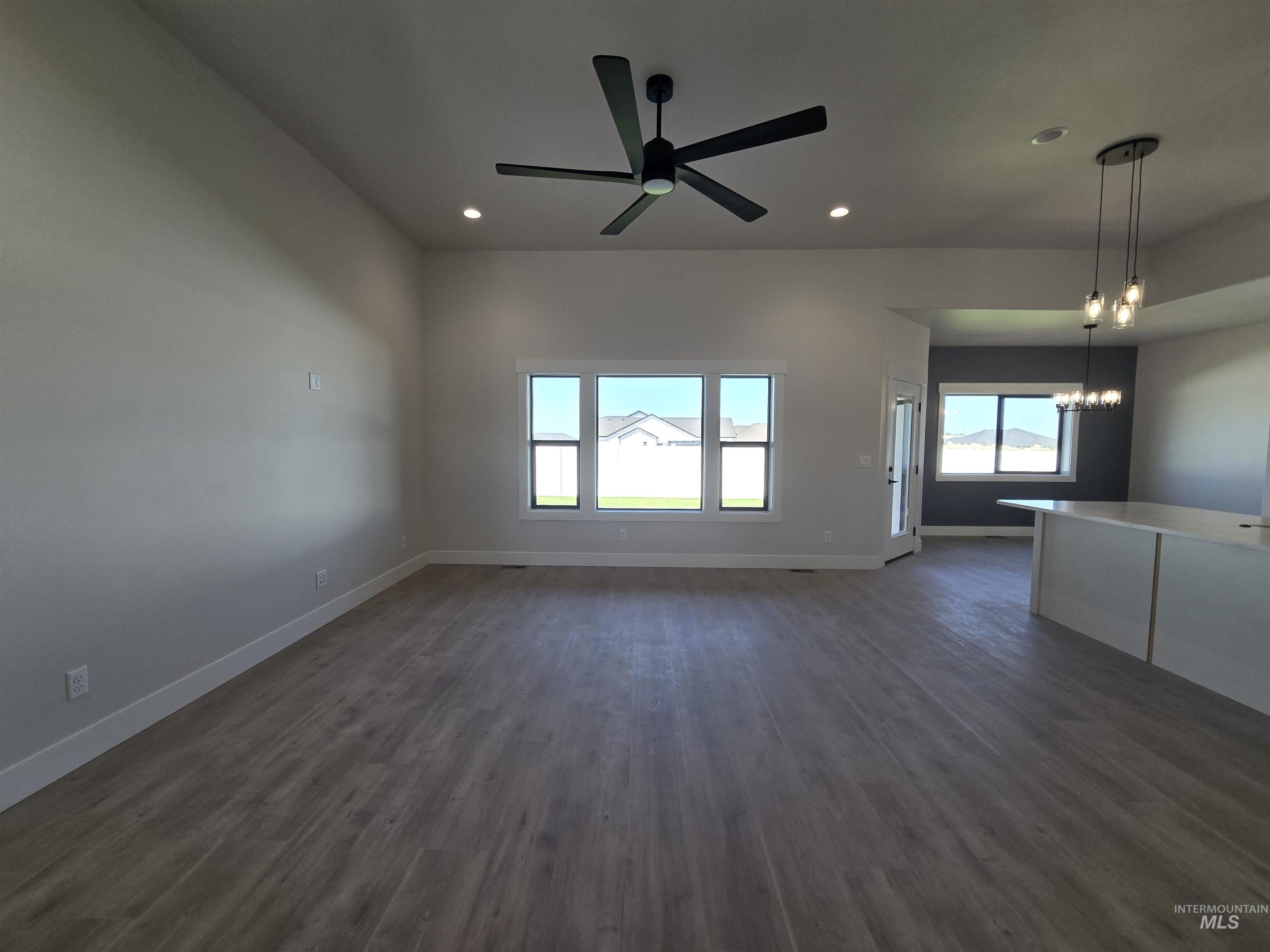 531 Full Moon Way Property Photo 9
