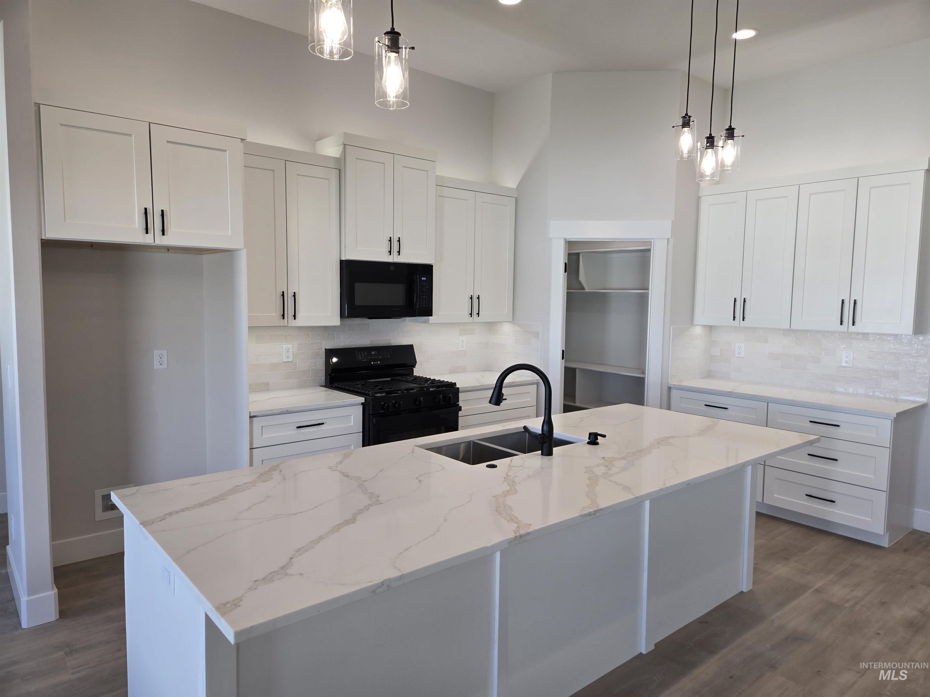 531 Full Moon Way Property Photo 12