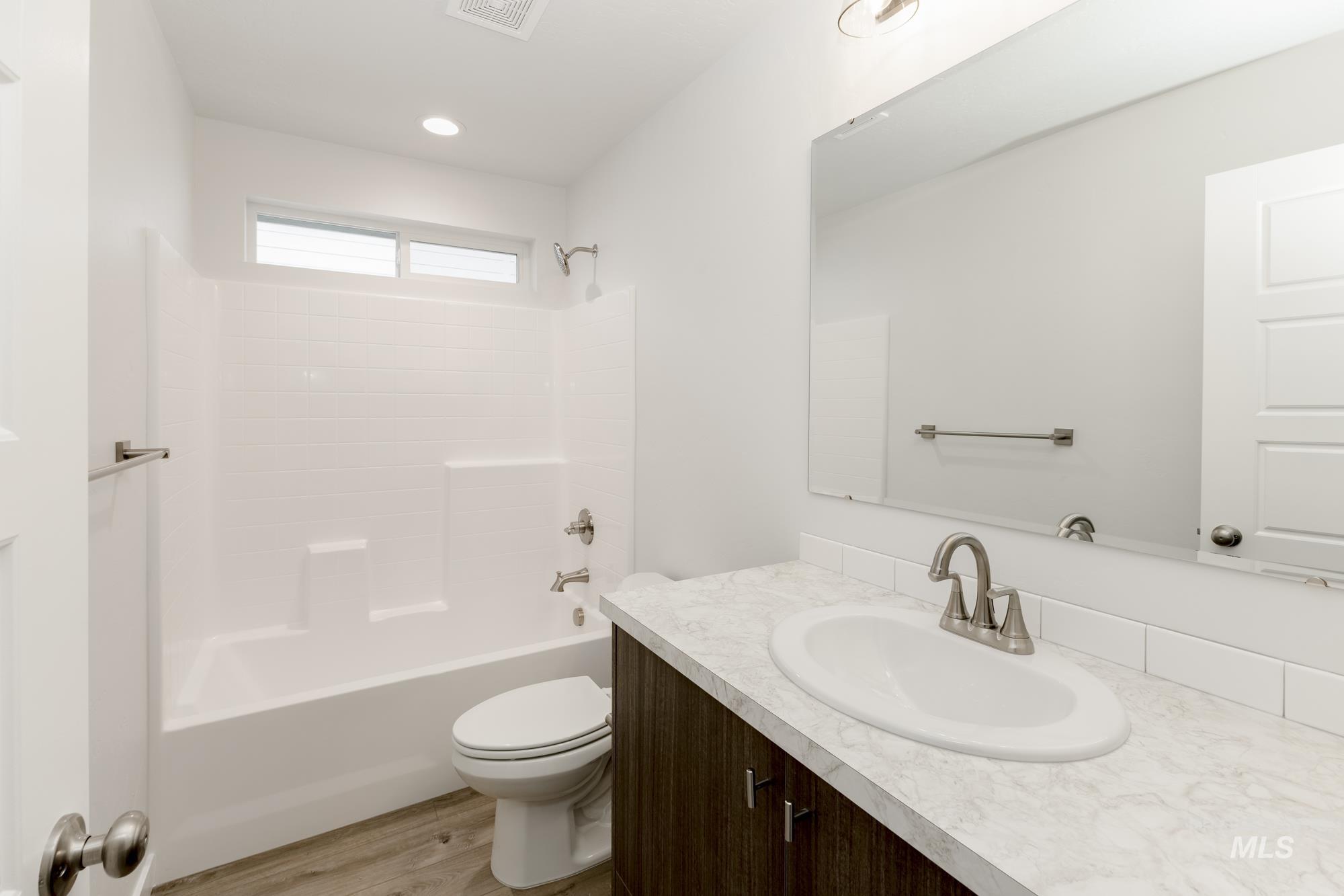 2094 N Thunderbolt St Property Photo 11