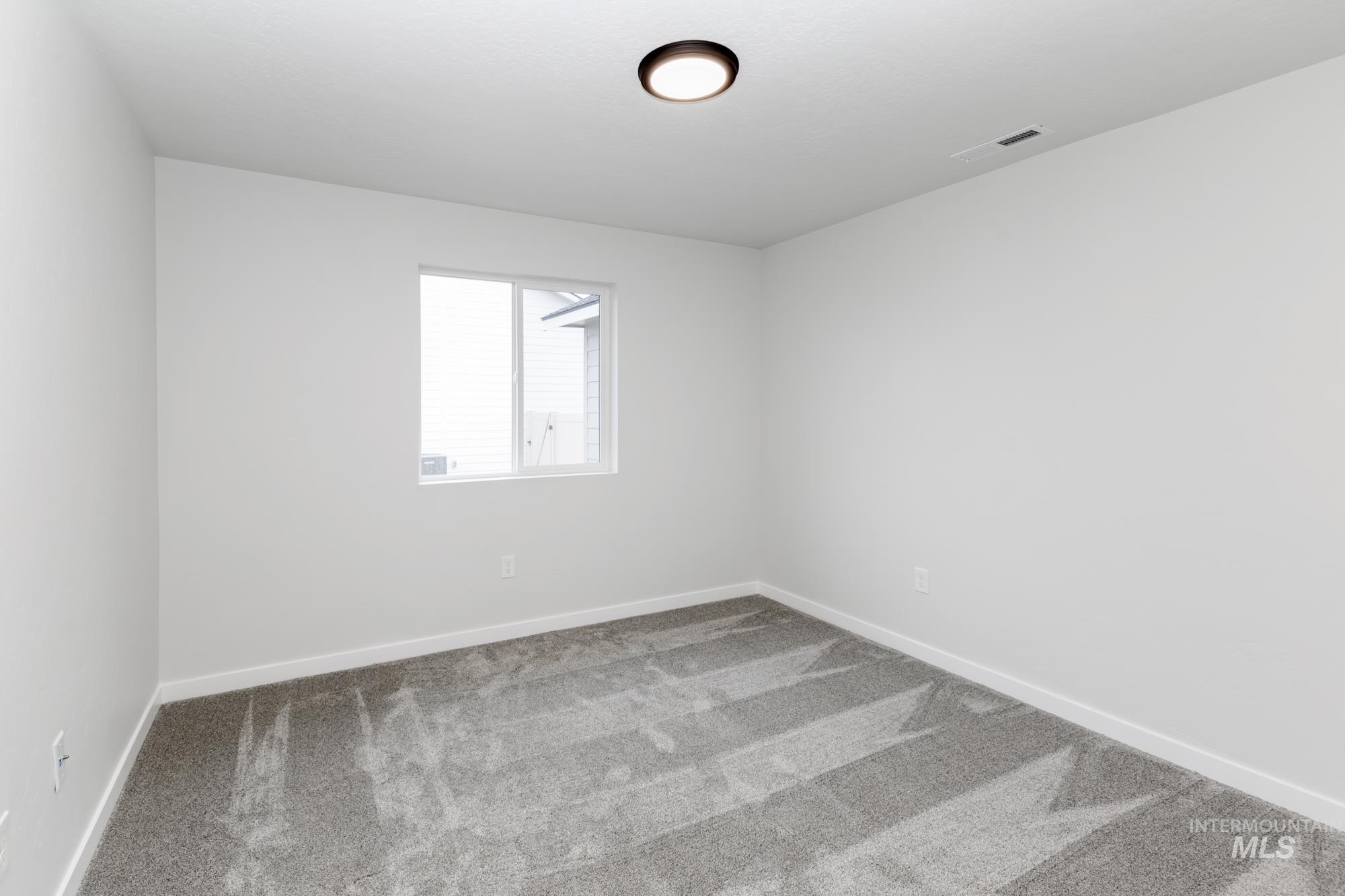 2094 N Thunderbolt St Property Photo 13
