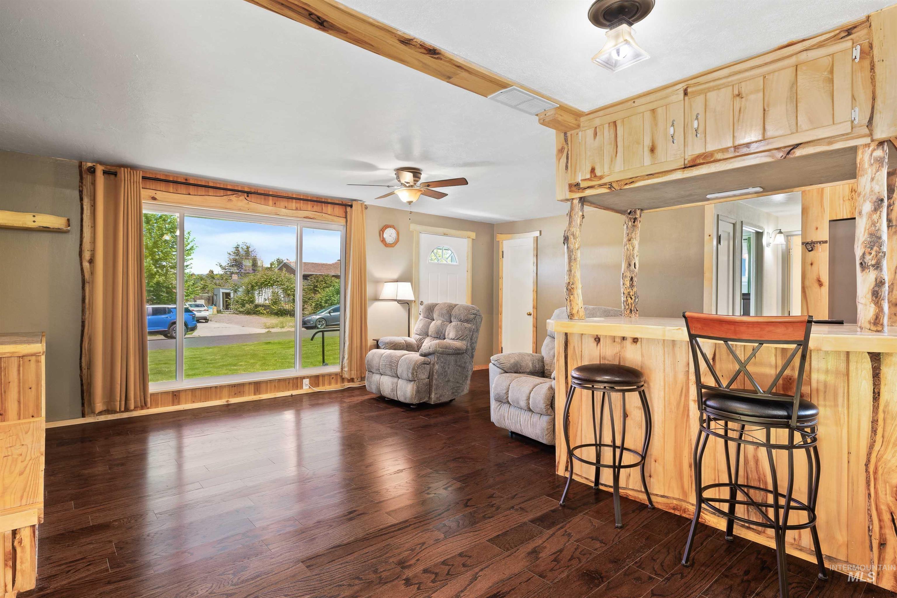 2074 11th Avenue E Property Photo 5