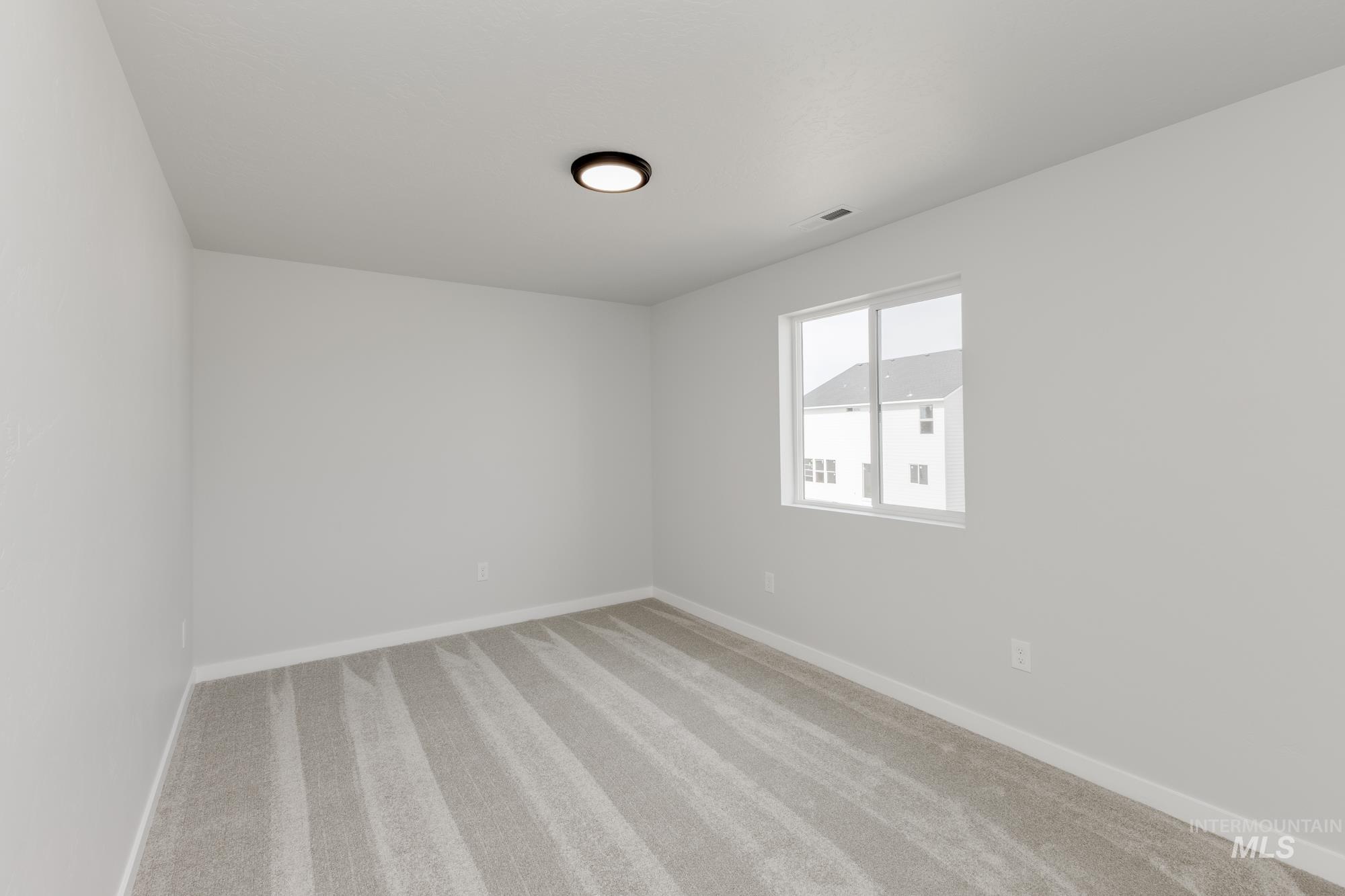 2059 N Thunderbolt St Property Photo 21