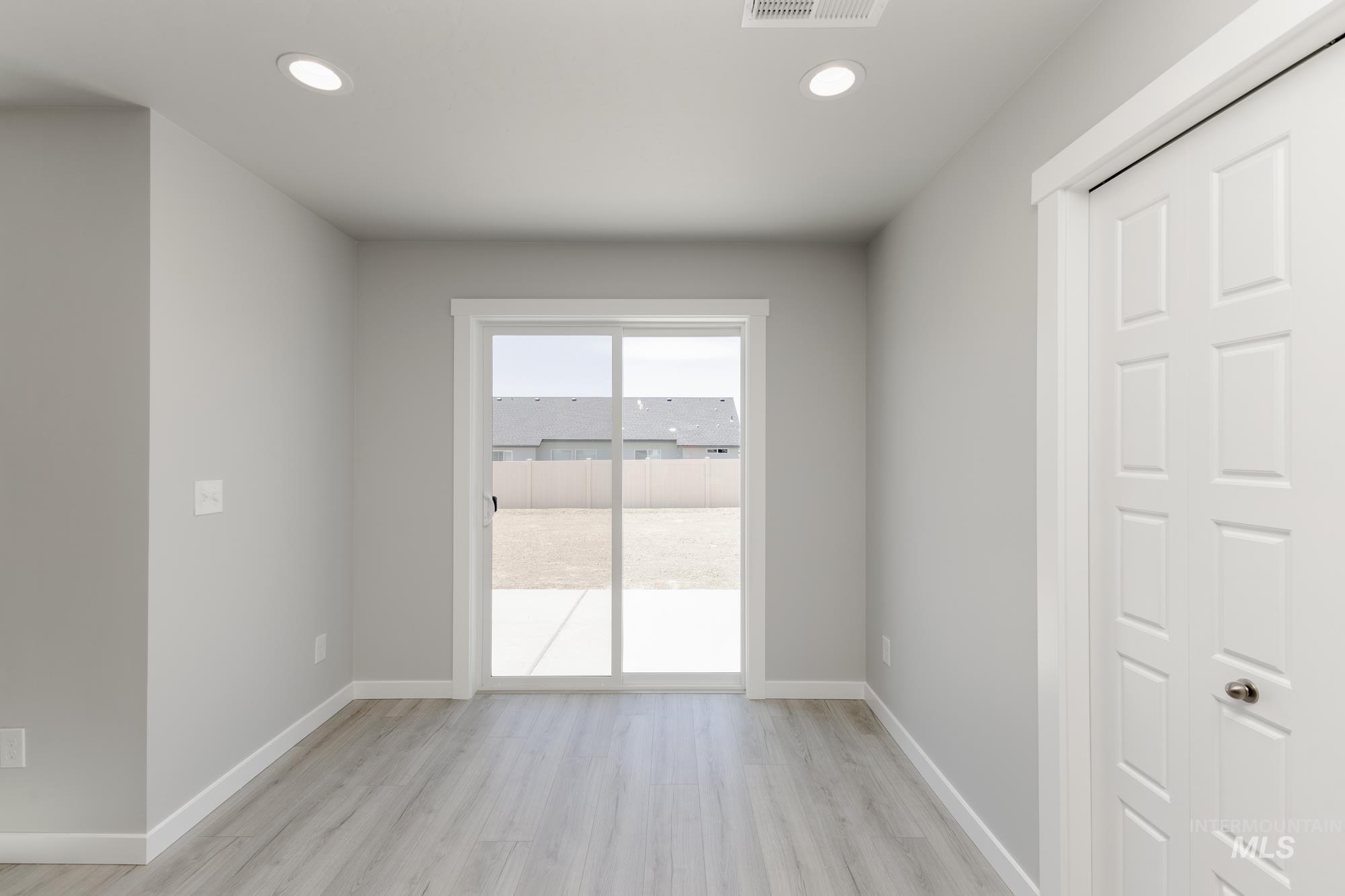 2385 N Lithodora Ave Property Photo 6