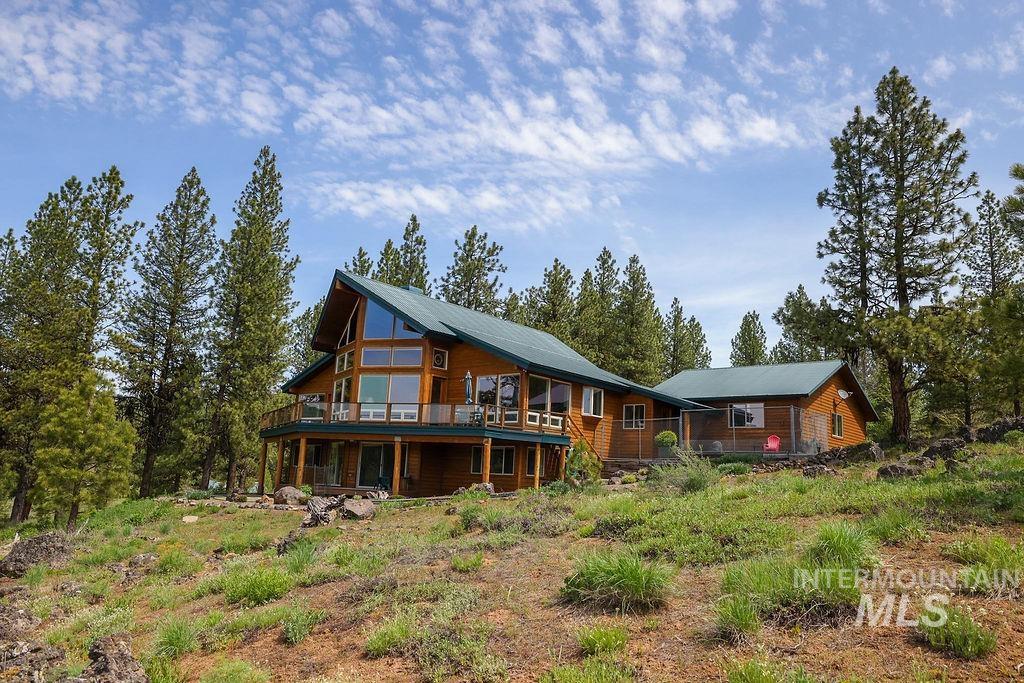 2510 Price Valley Road Property Photo 1